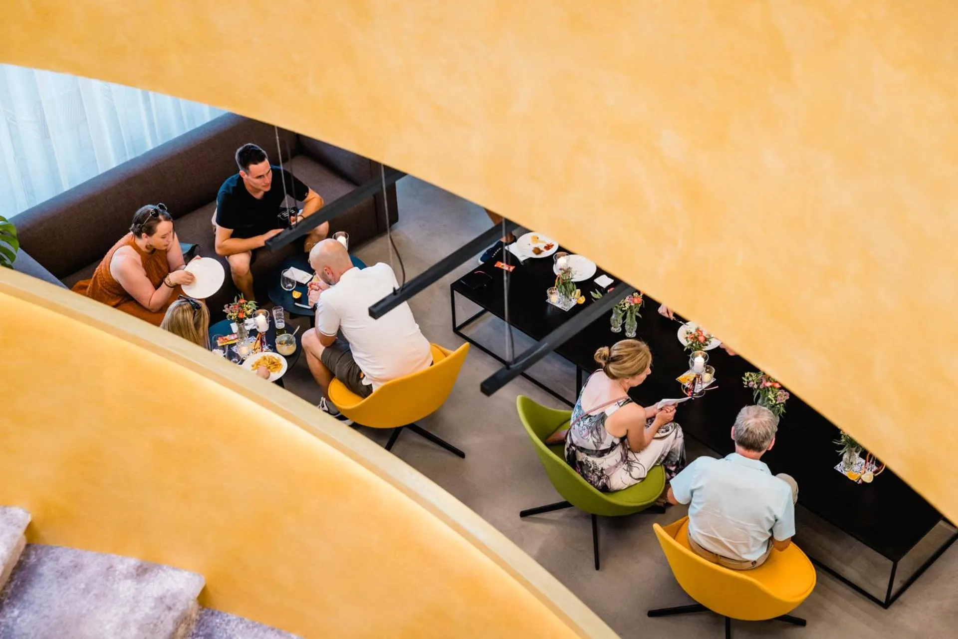 Restaurant/places to eat in FIRMAMENT Hotel