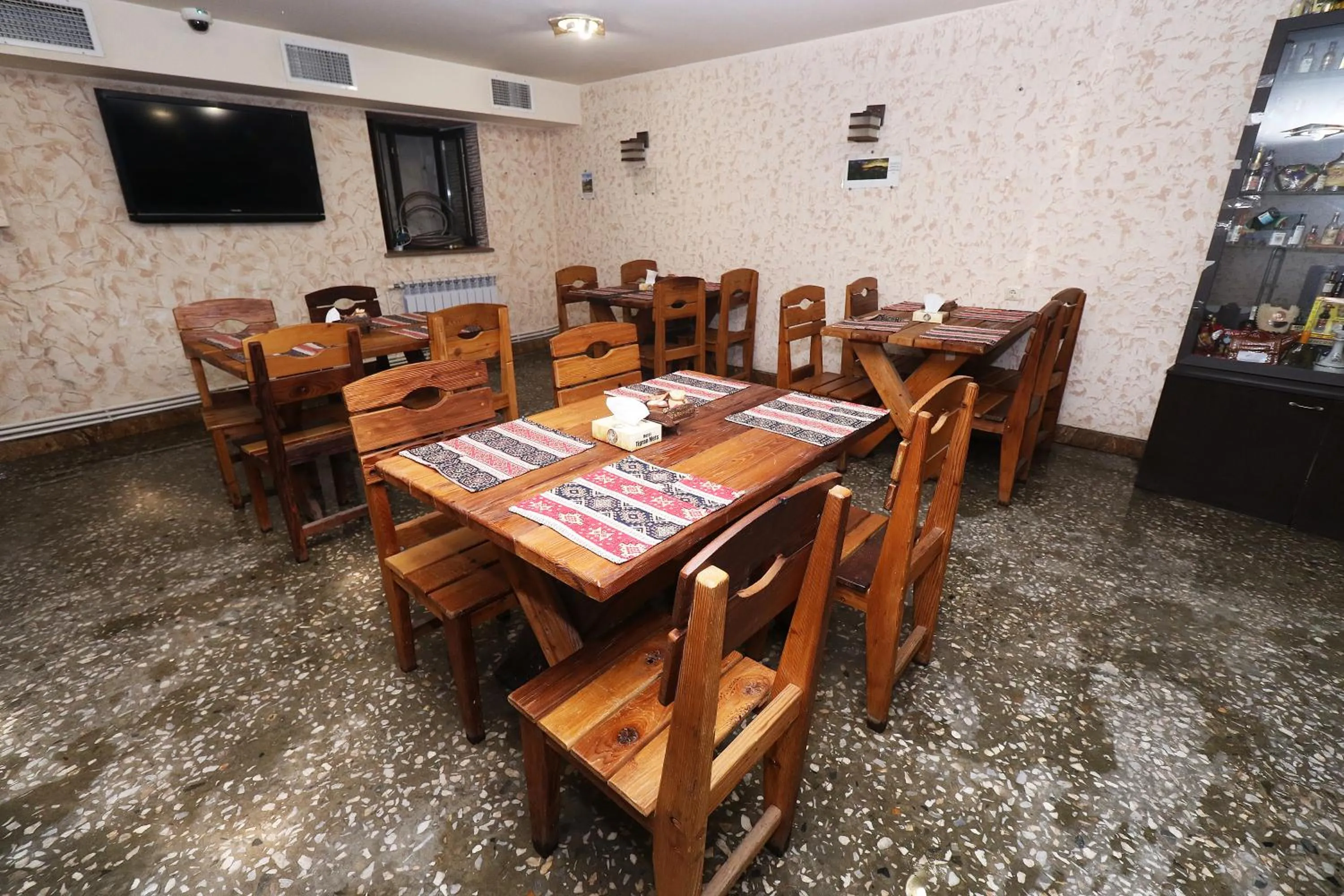 Restaurant/places to eat in Hotel Tigran Mets Yerevan