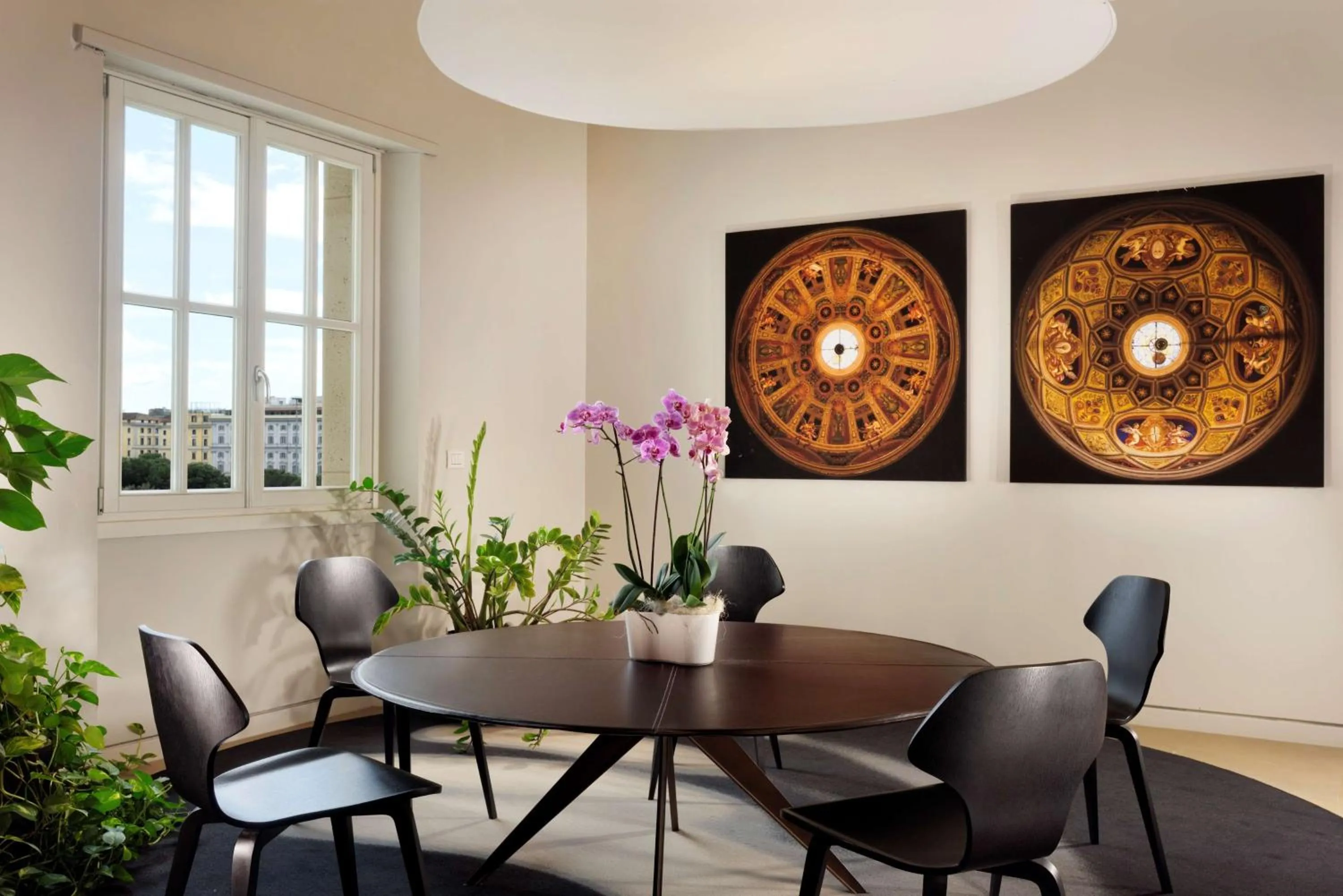 Living room in Palazzo Montemartini Rome, A Radisson Collection Hotel