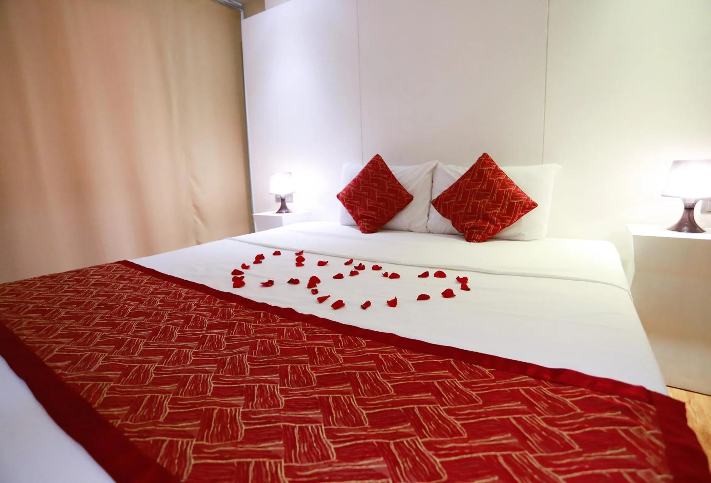 Decorative detail, Bed in Thu Do Hotel