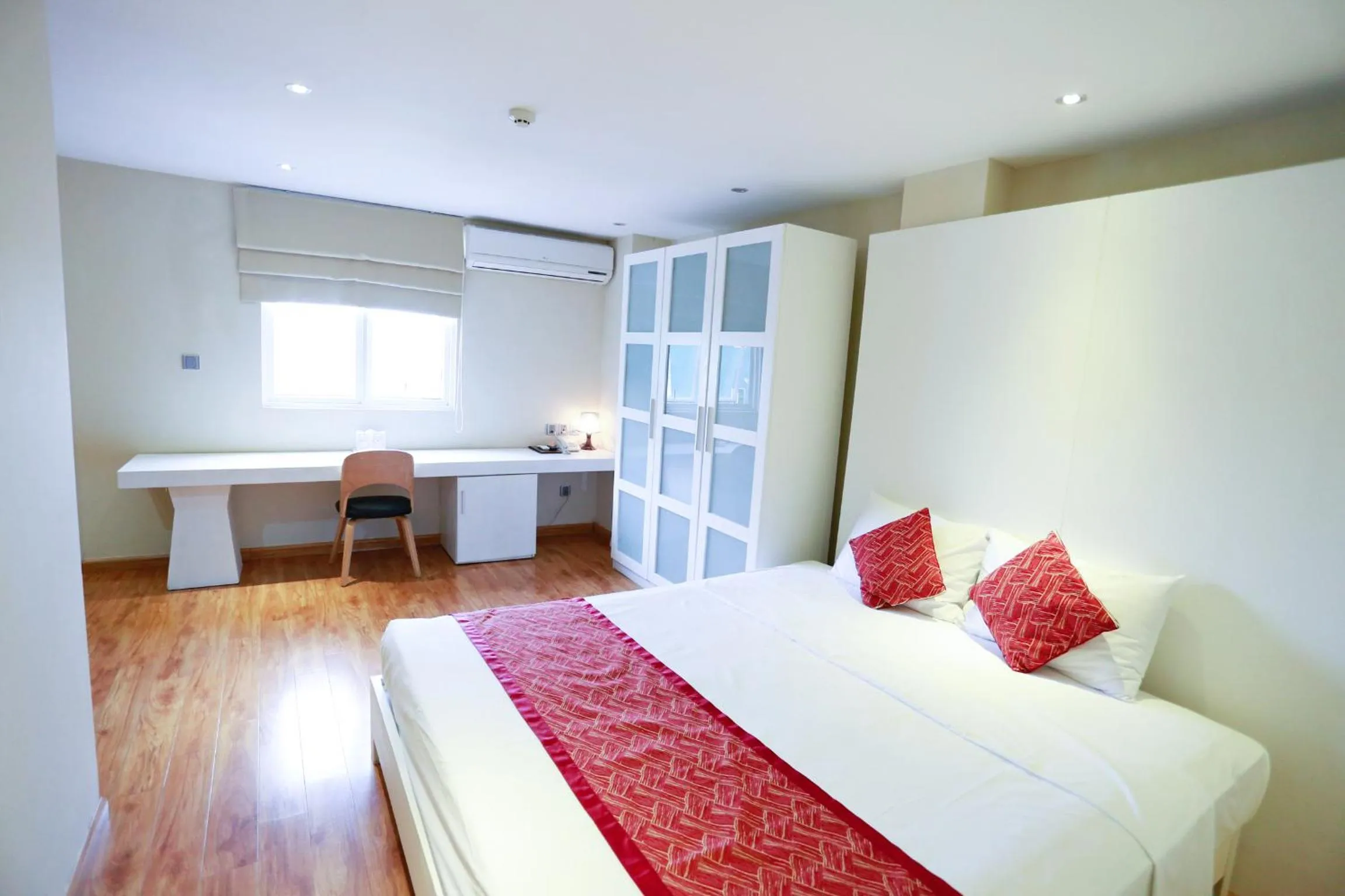 Photo of the whole room, Bed in Thu Do Hotel