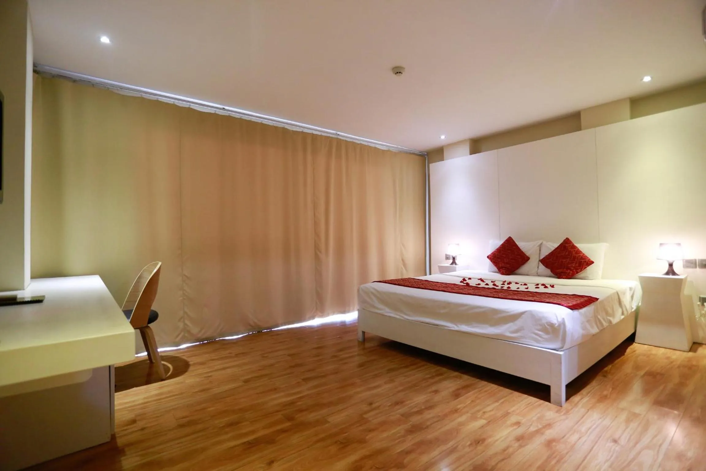 Decorative detail, Bed in Thu Do Hotel