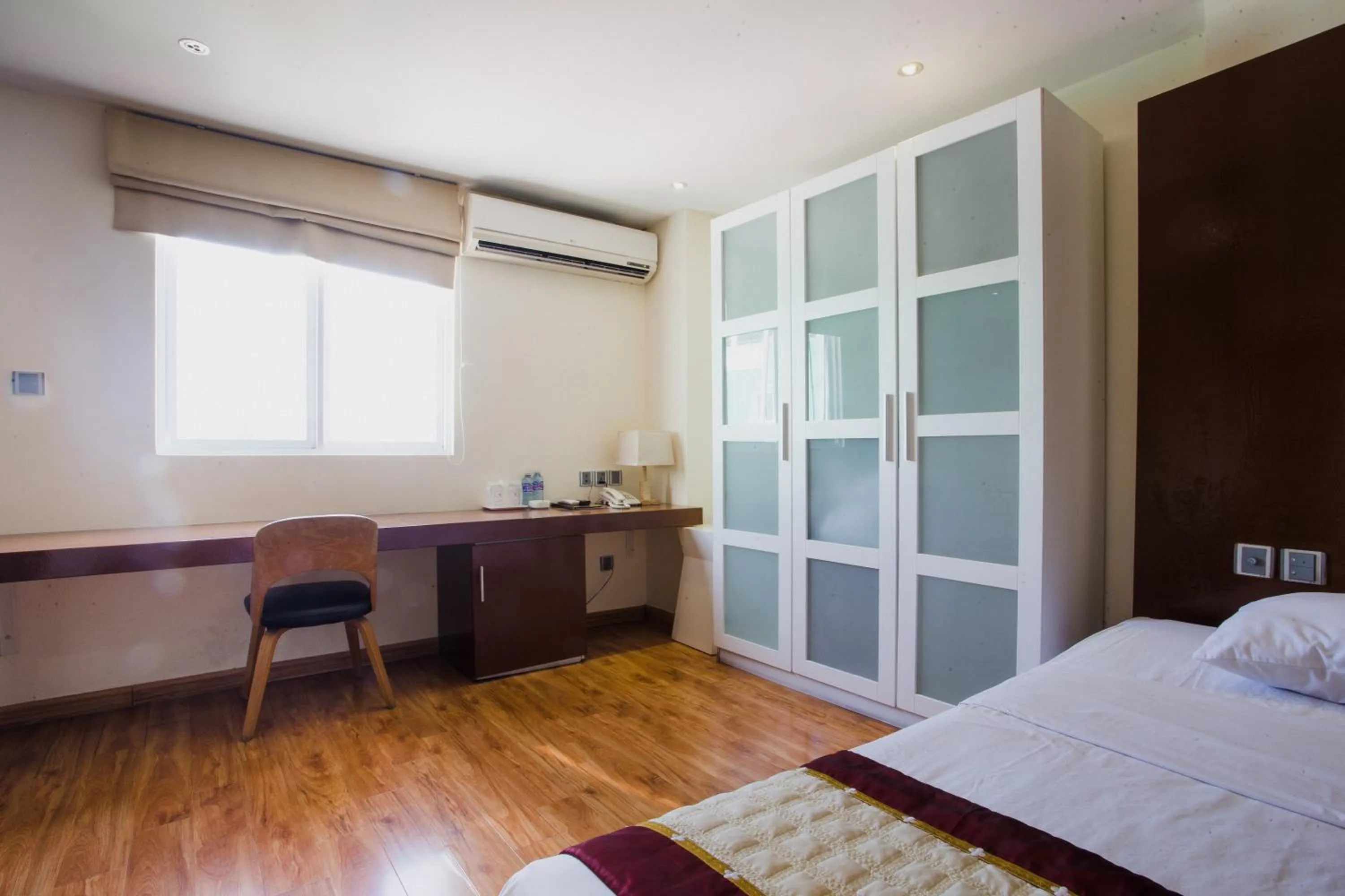 Decorative detail, Bed in Thu Do Hotel