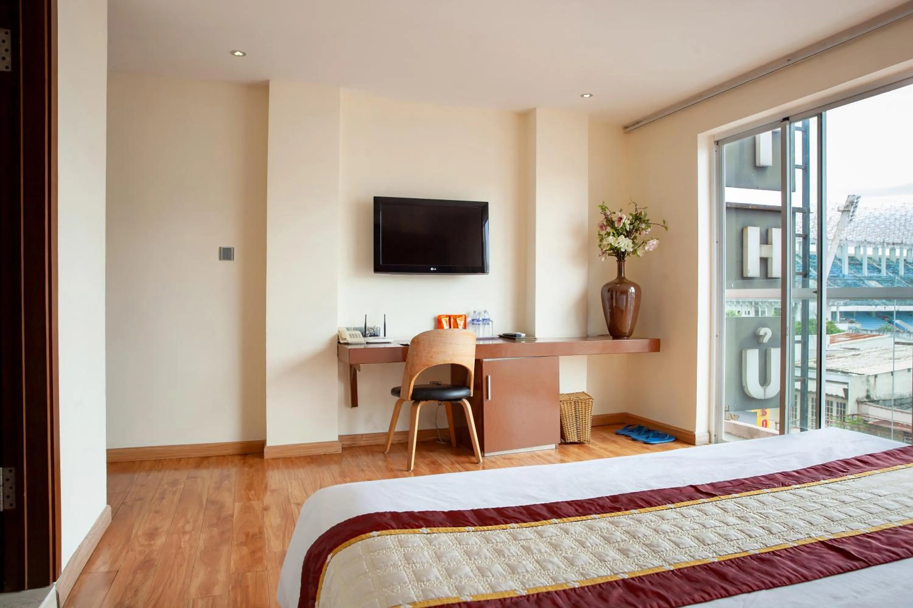 Nearby landmark, Bed in Thu Do Hotel