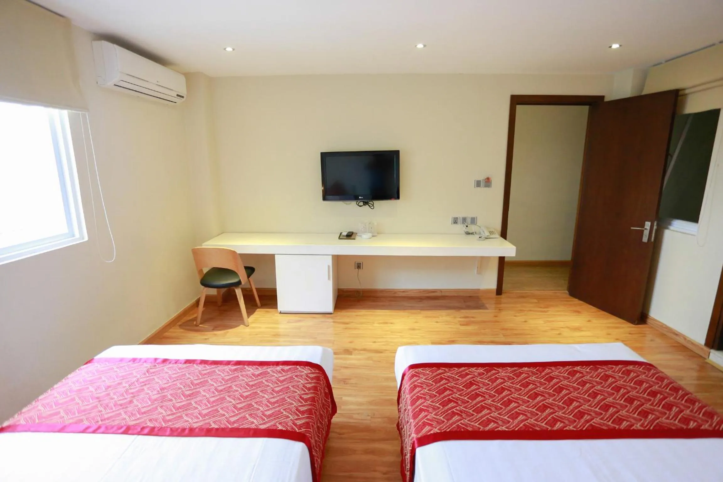 Seating area, Bed in Thu Do Hotel