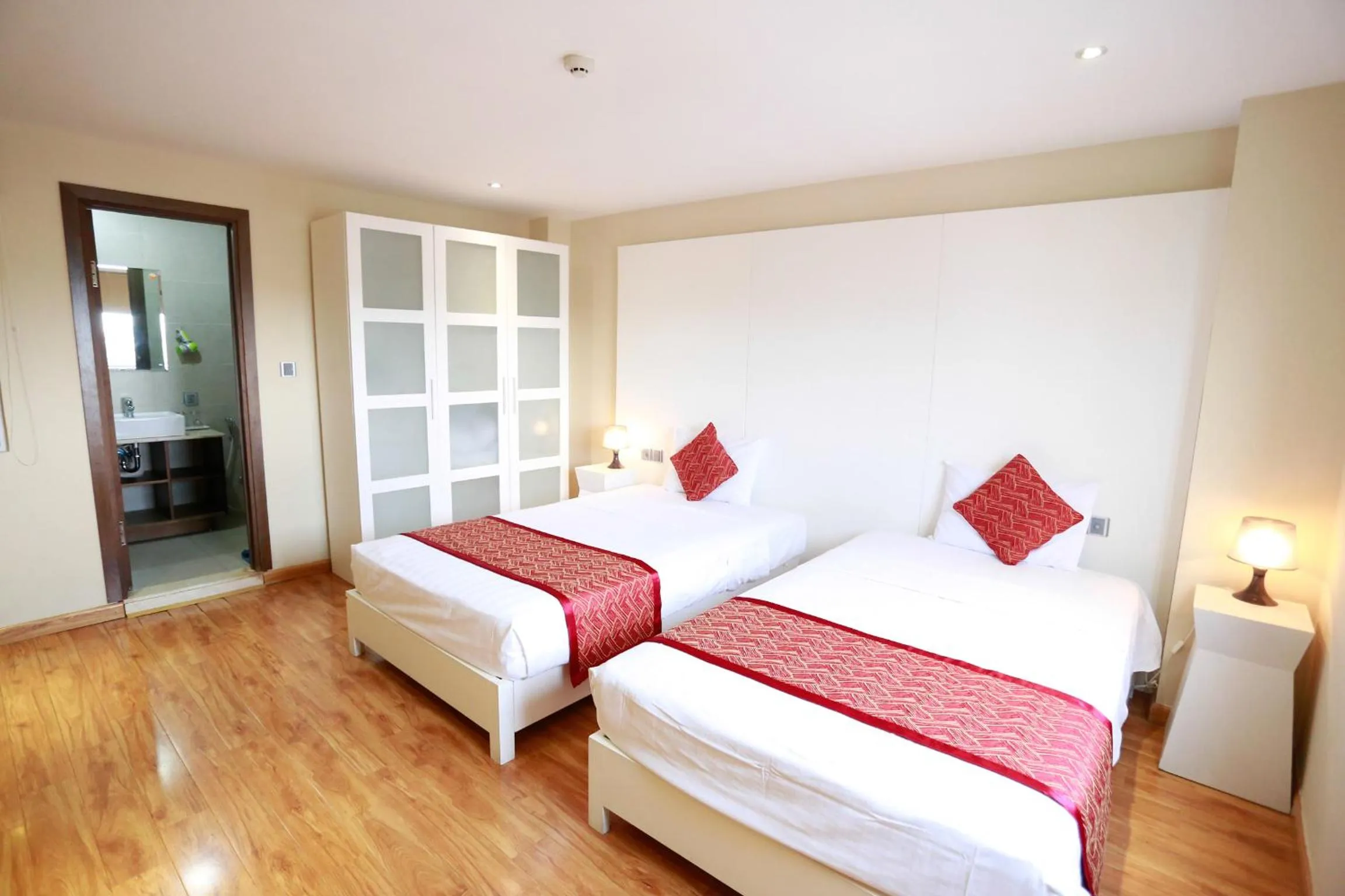 Photo of the whole room, Bed in Thu Do Hotel