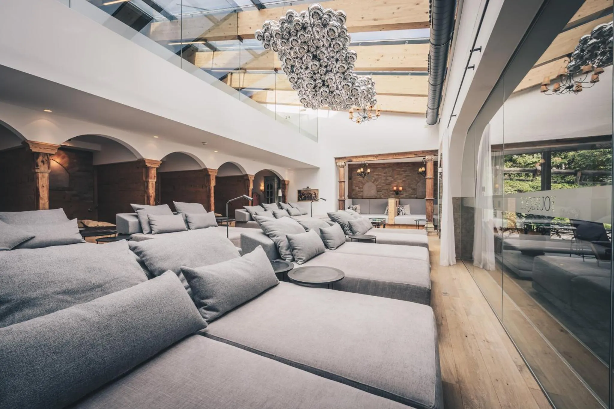 Swimming pool in Hotel Klosterbräu