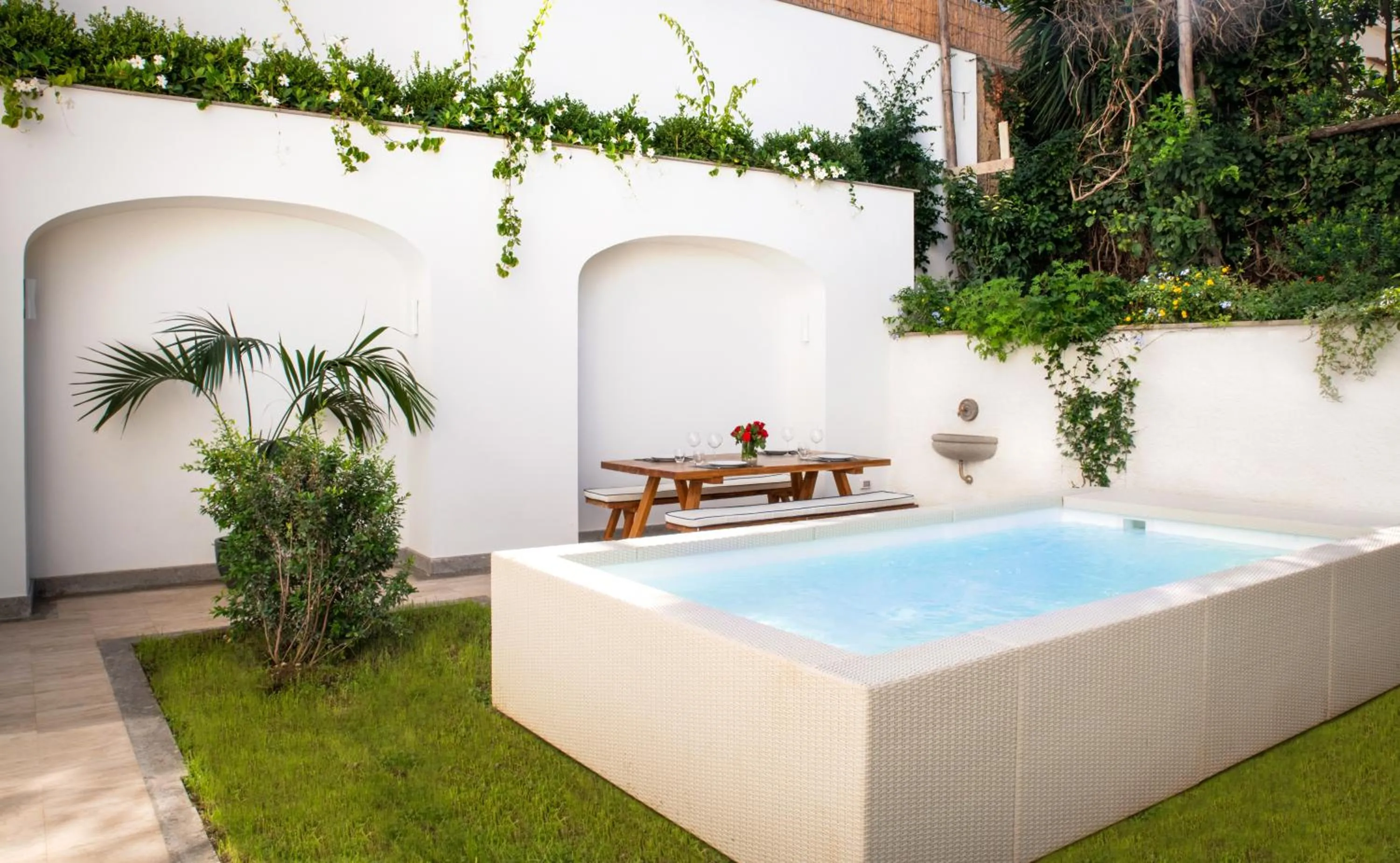 SorrentoVibes - Luxury Apartment with Garden and Pool