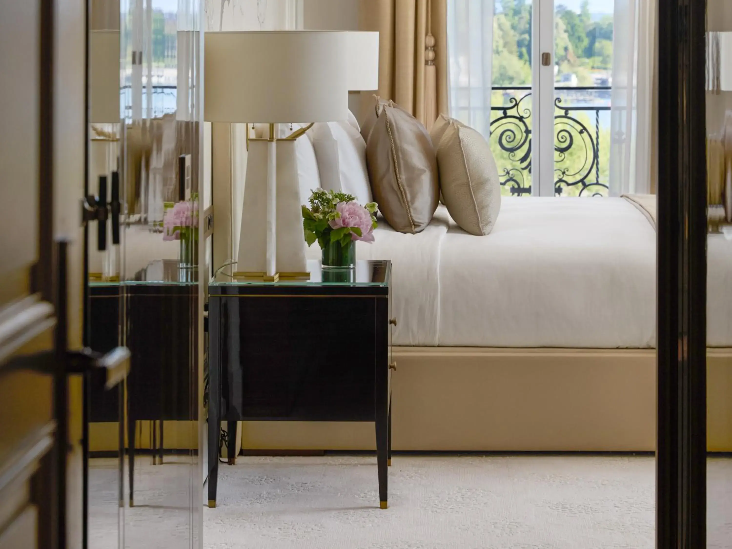 Executive Suite in The Woodward - Auberge Collection Executive Suite in The Woodward - Auberge Collection