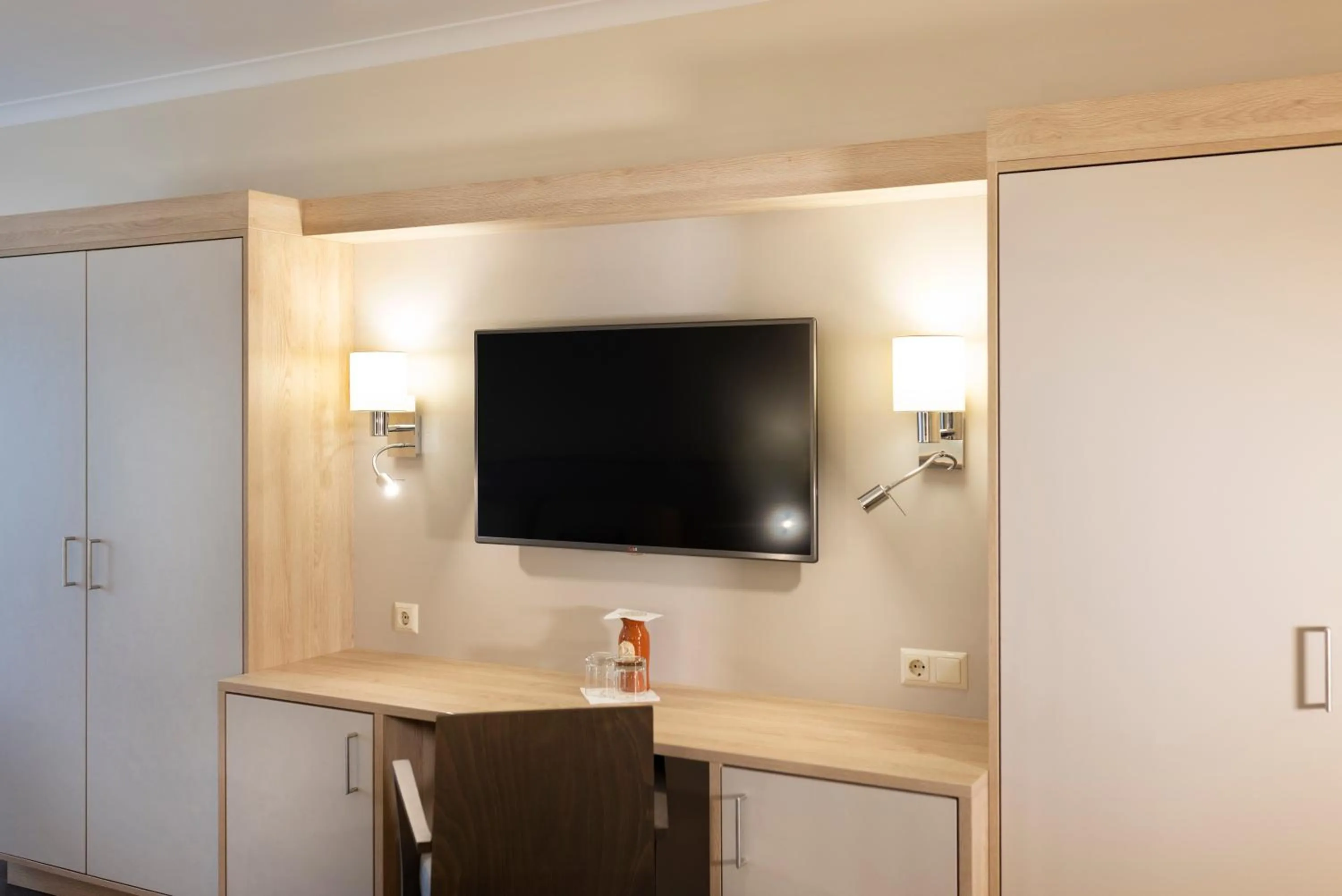 TV and multimedia in Vitalhotel der Parktherme - inkl Thermeneintritt & Sauna