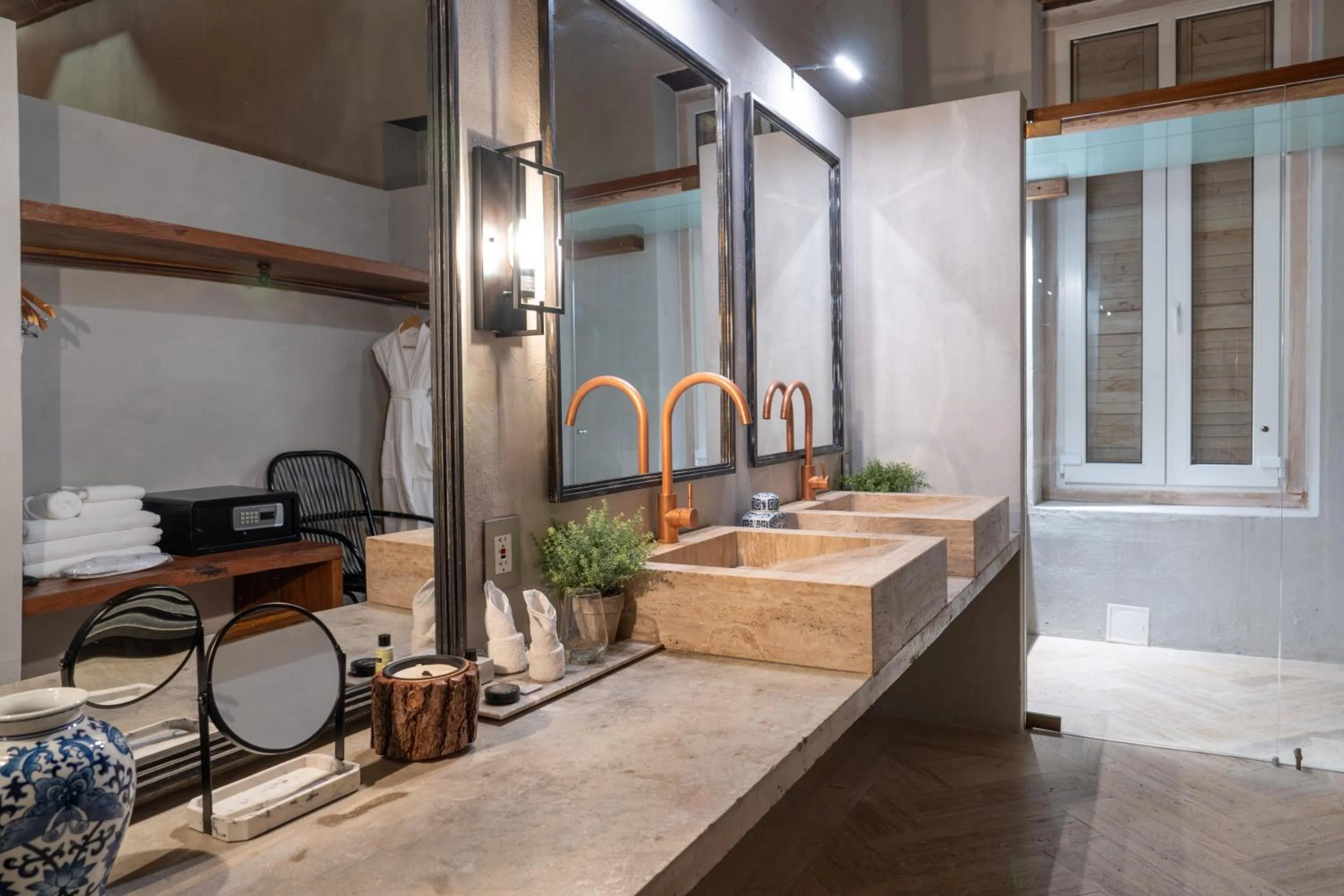 Shower in Hotel Casa Don Luis by Faranda Boutique, a member of Radisson Individuals