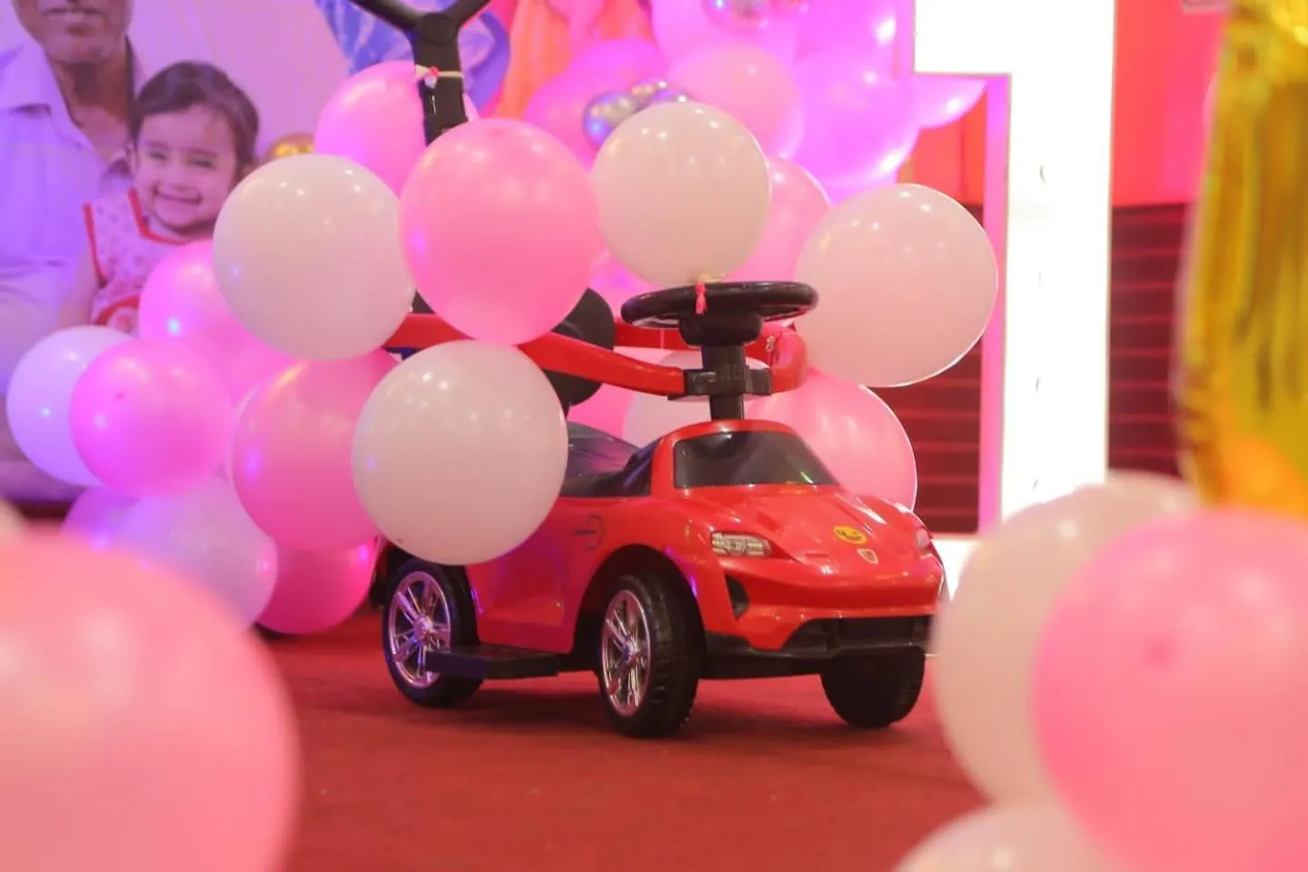 Decorative detail in Hotel Maiden Residency