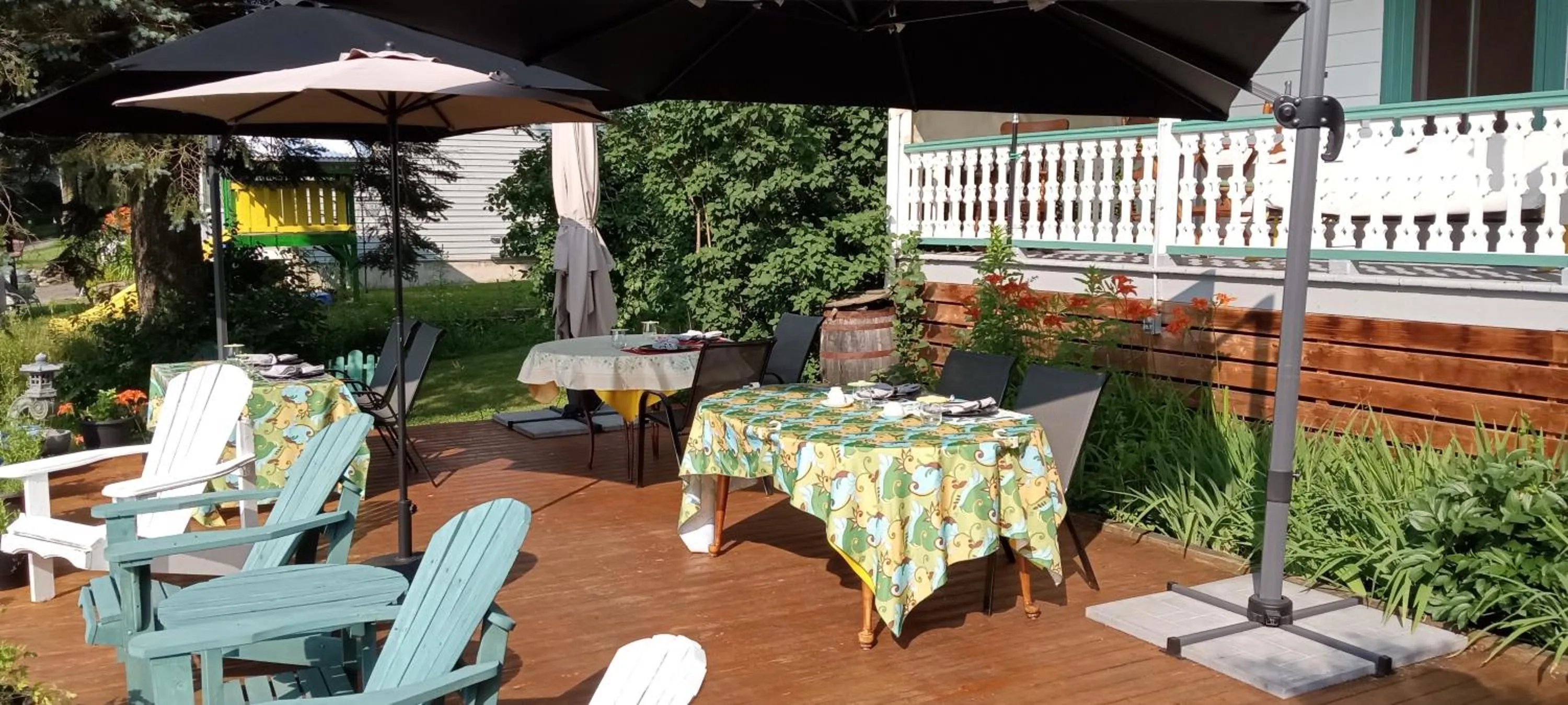 Patio in La maison de l'île d'Orléans -- maison d'hôtes B&B