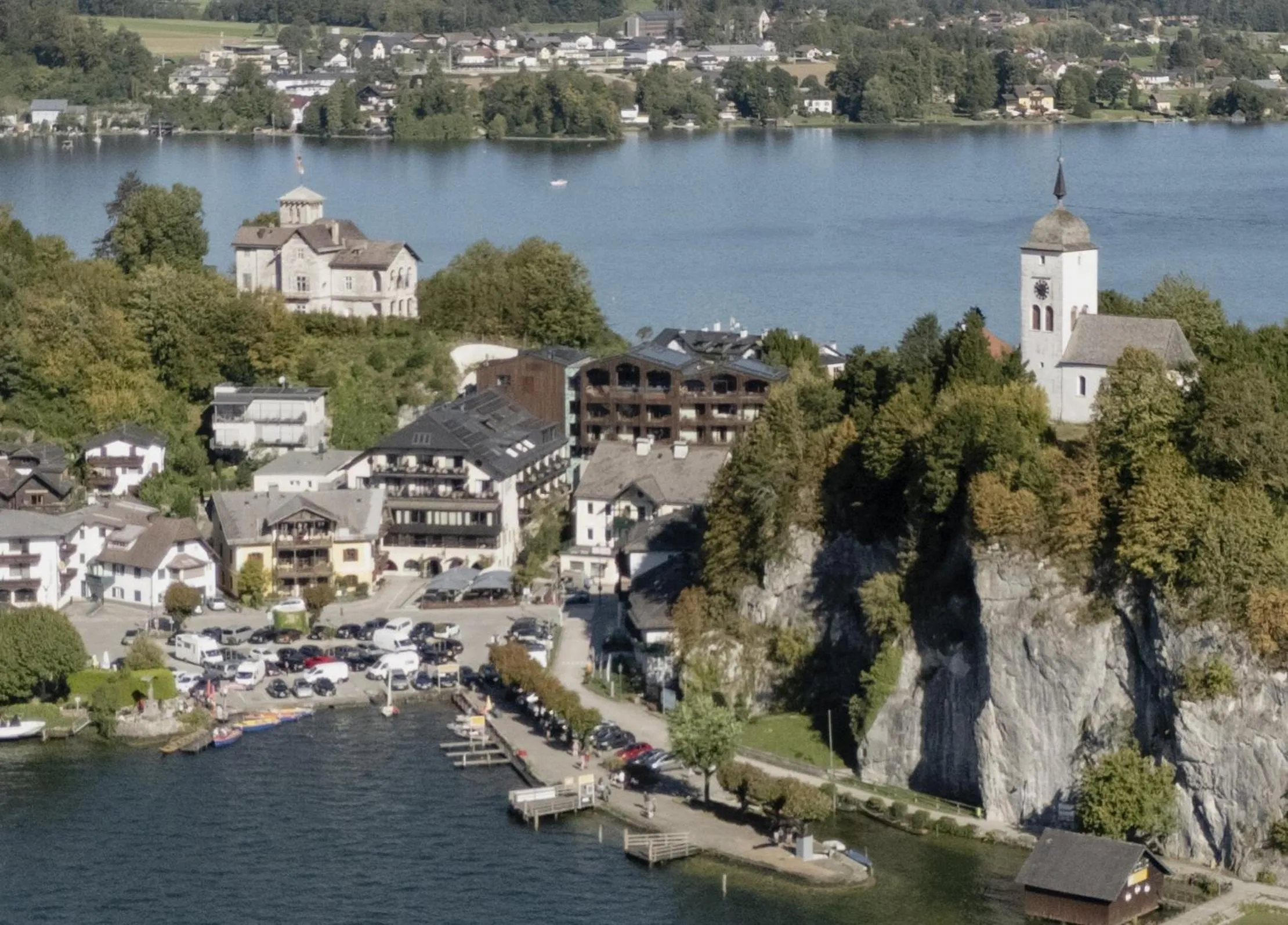 Property building in Post am See, Traunsee - 4 Stern Superior