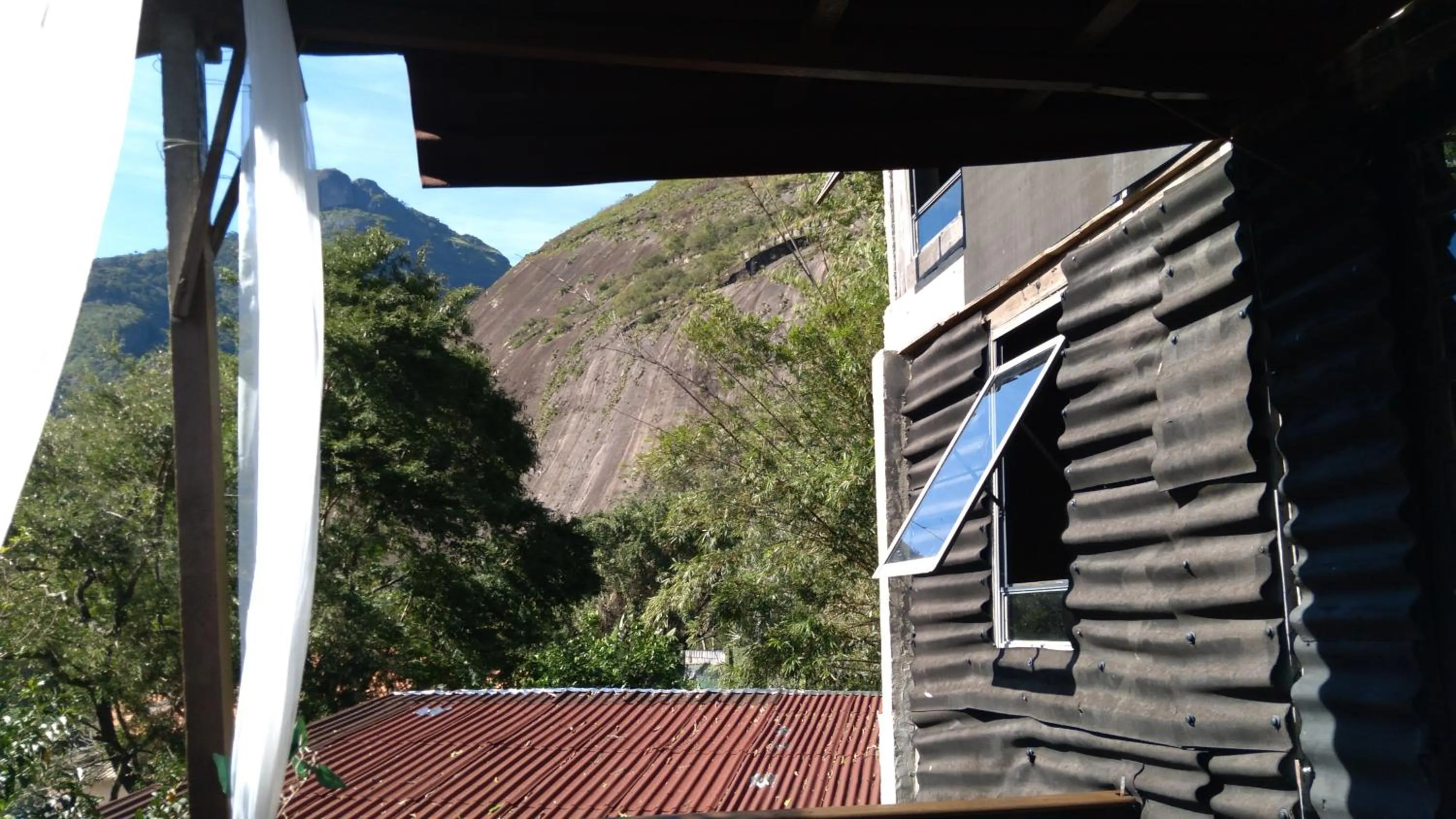 Mountain view in Barra da Tijuca Guest Houses