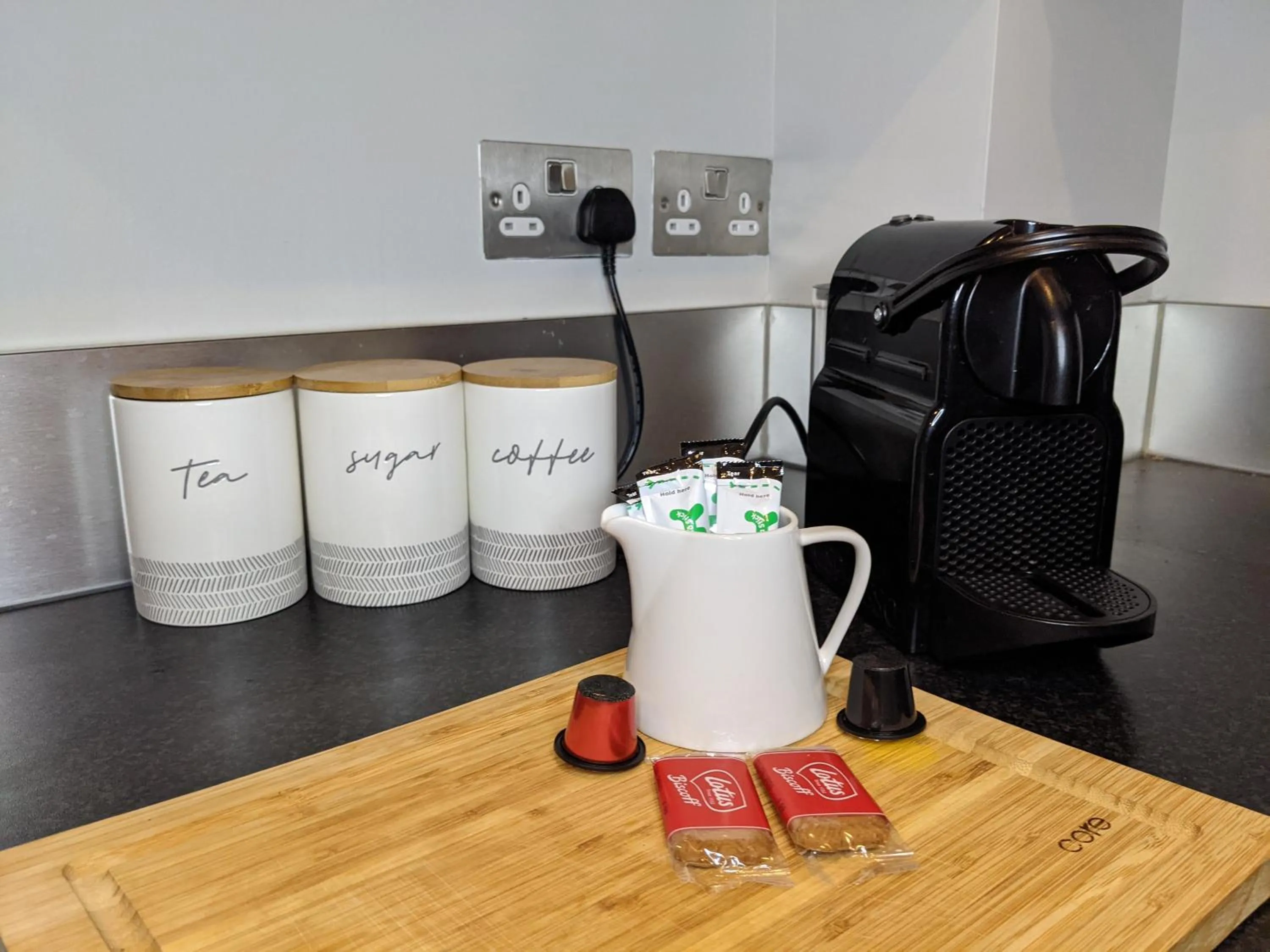 Bedroom in Heart of the City - FREE PARKING