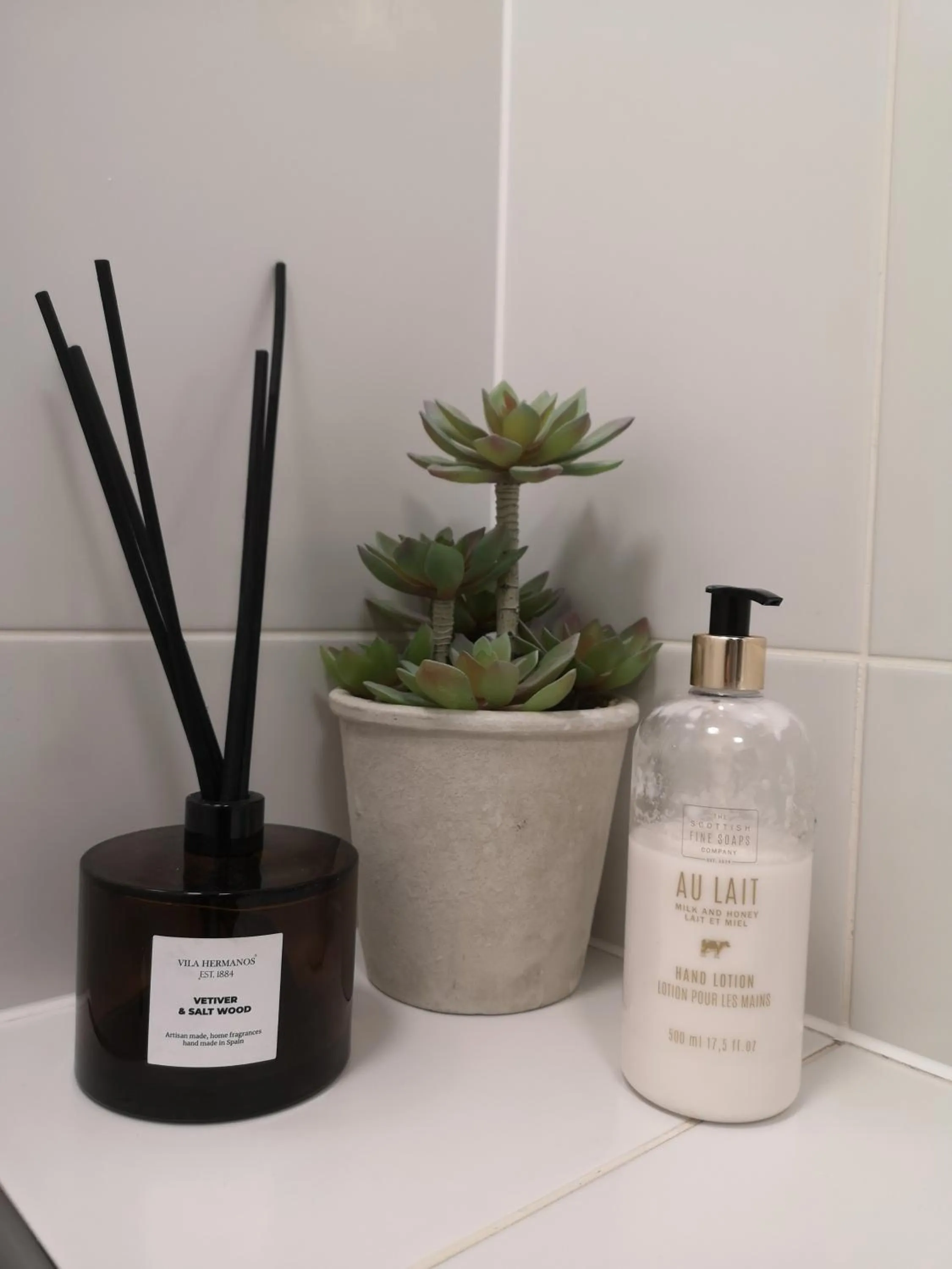 Bedroom in Heart of the City - FREE PARKING