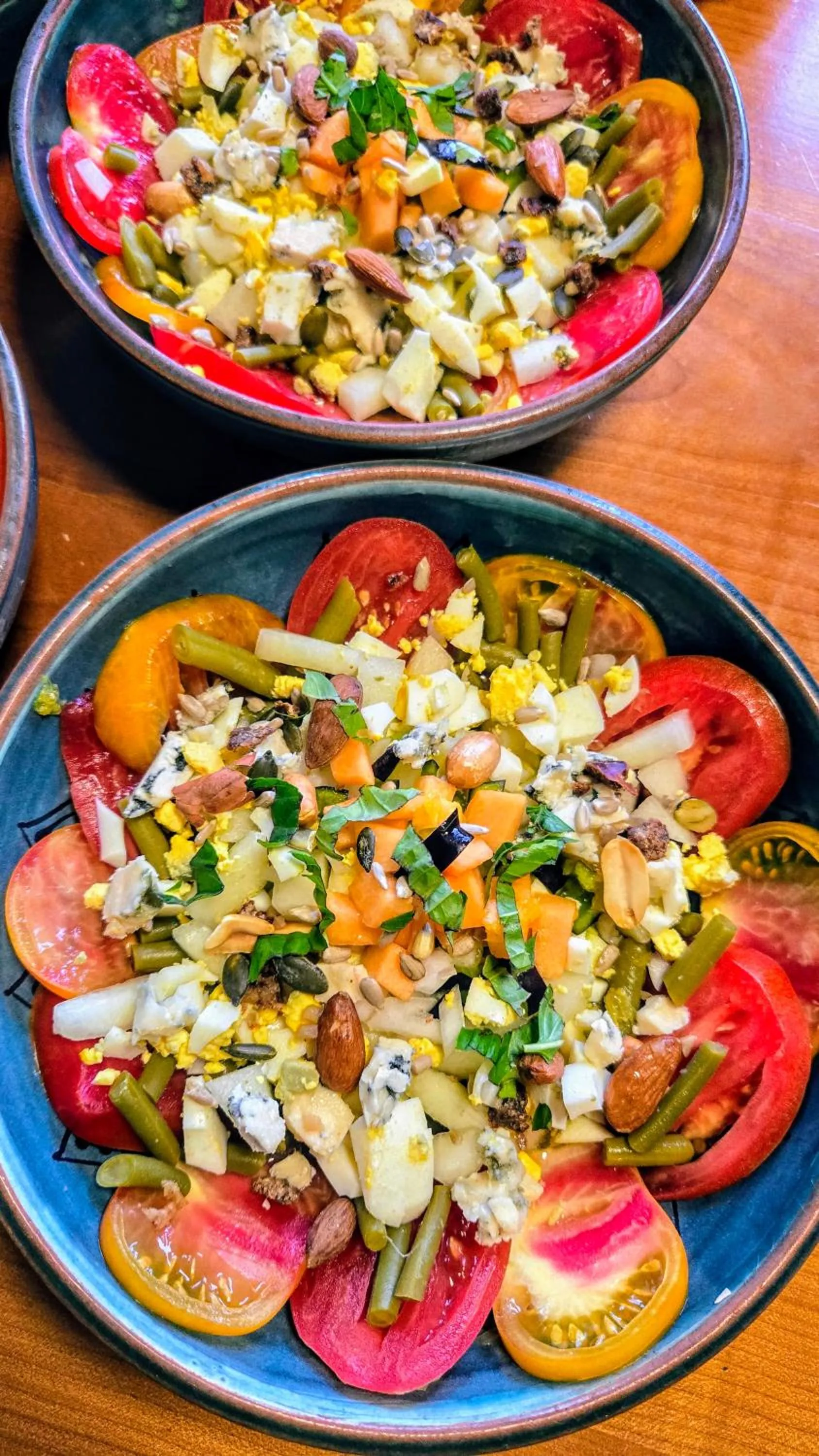 Restaurant/places to eat in A l'Ecole Buissonnière, chambre d'hôtes en Sidobre