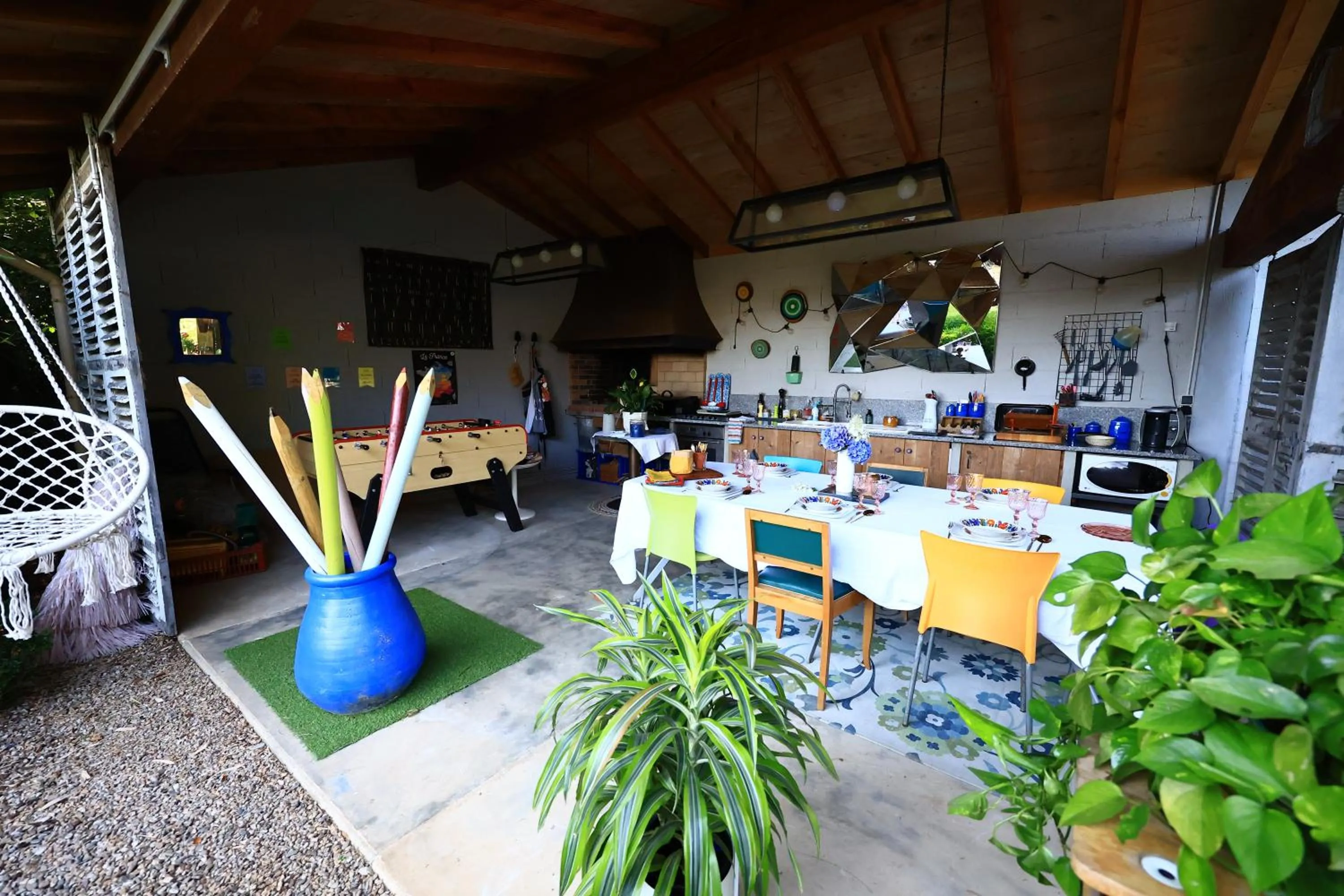 Balcony/Terrace in A l'Ecole Buissonnière, chambre d'hôtes en Sidobre