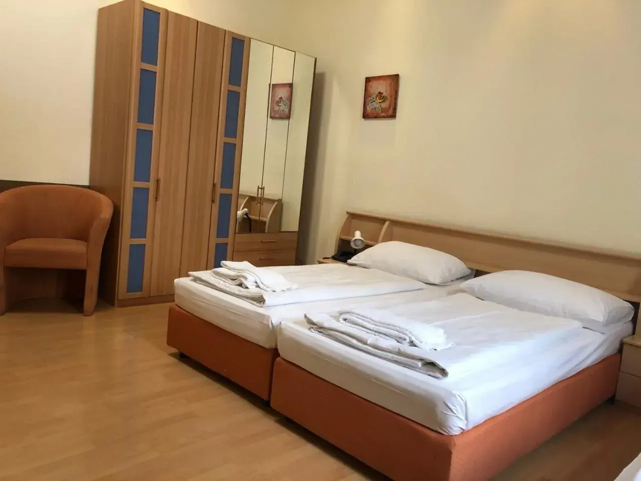 Triple Room in Pension Vera Triple Room in Pension Vera