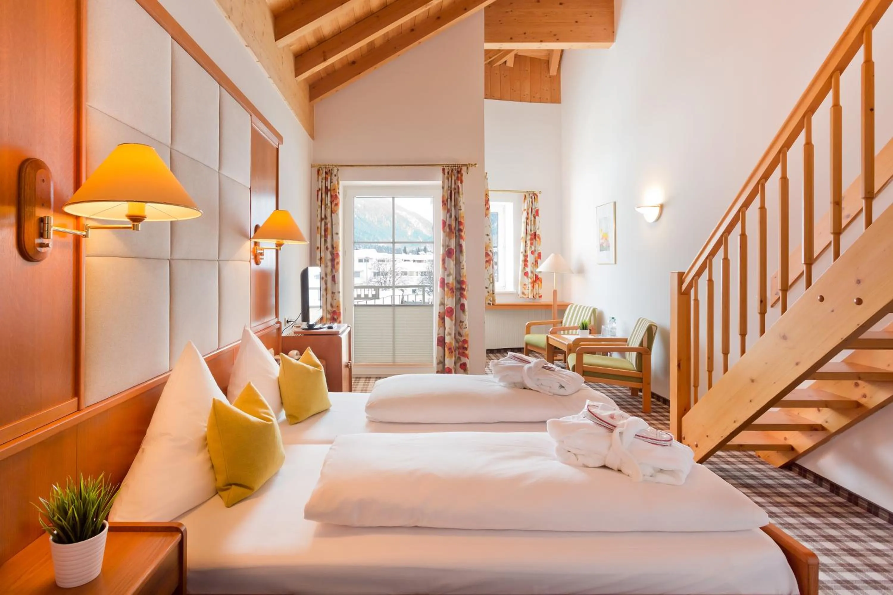 Bedroom, Bed in Hotel Zum Mohren