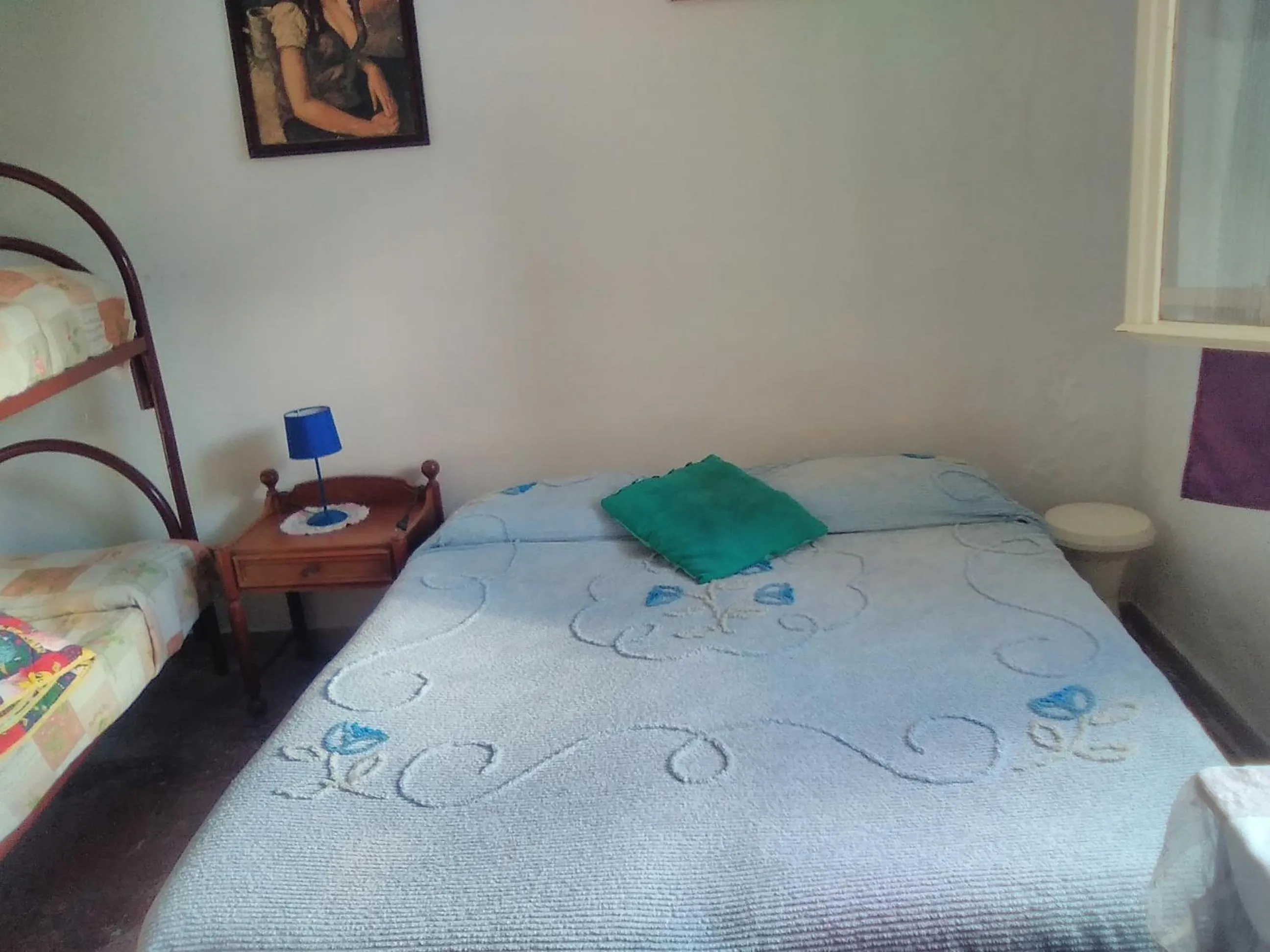 Large Room For five people