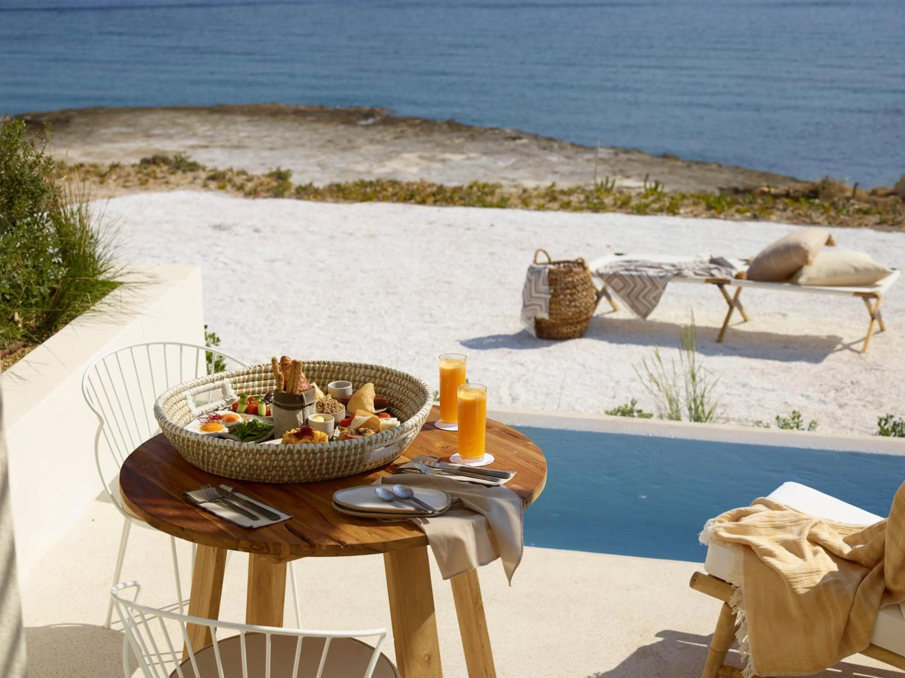 Property building in White Pebble Suites