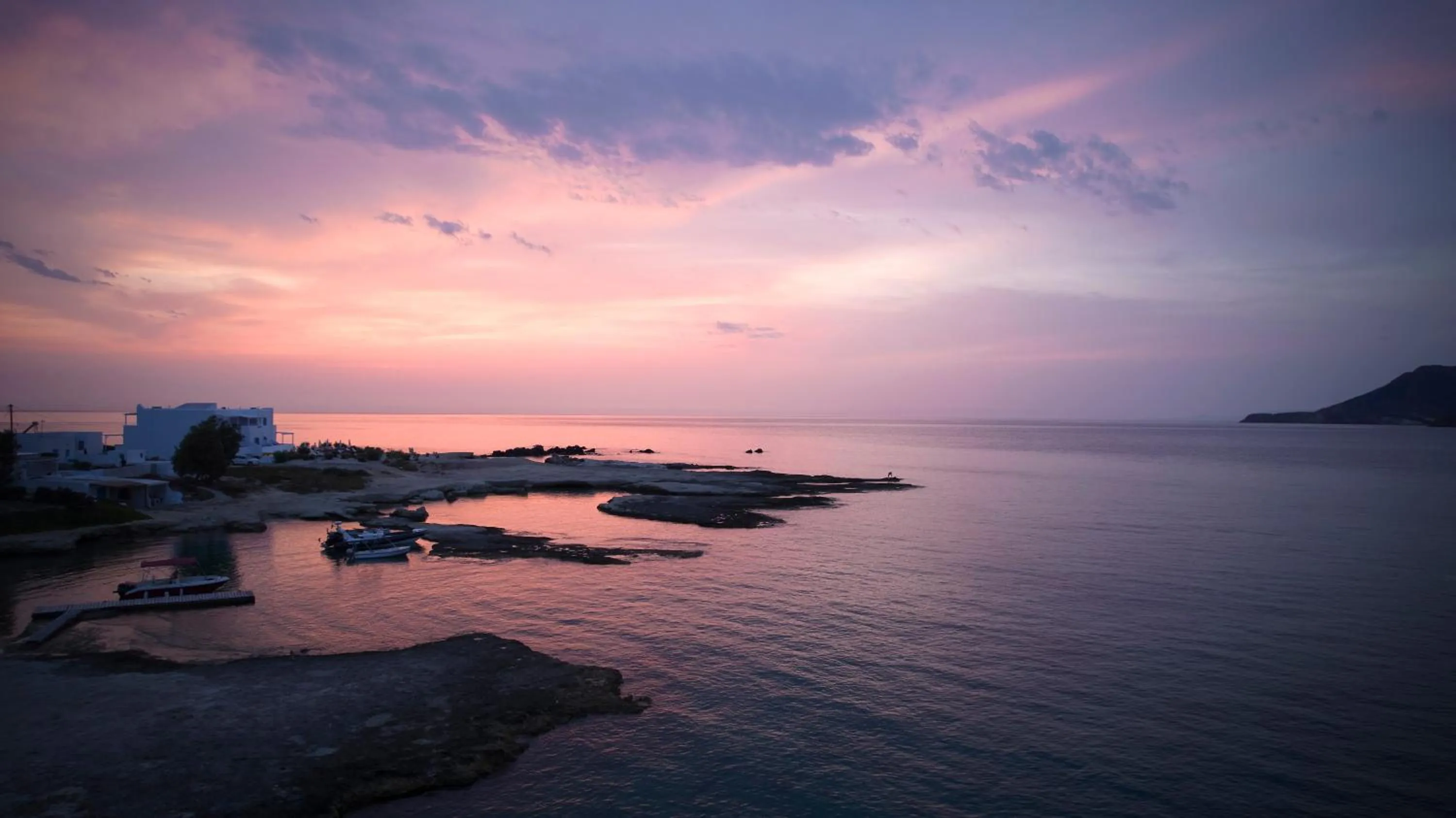 Natural landscape in White Pebble Suites