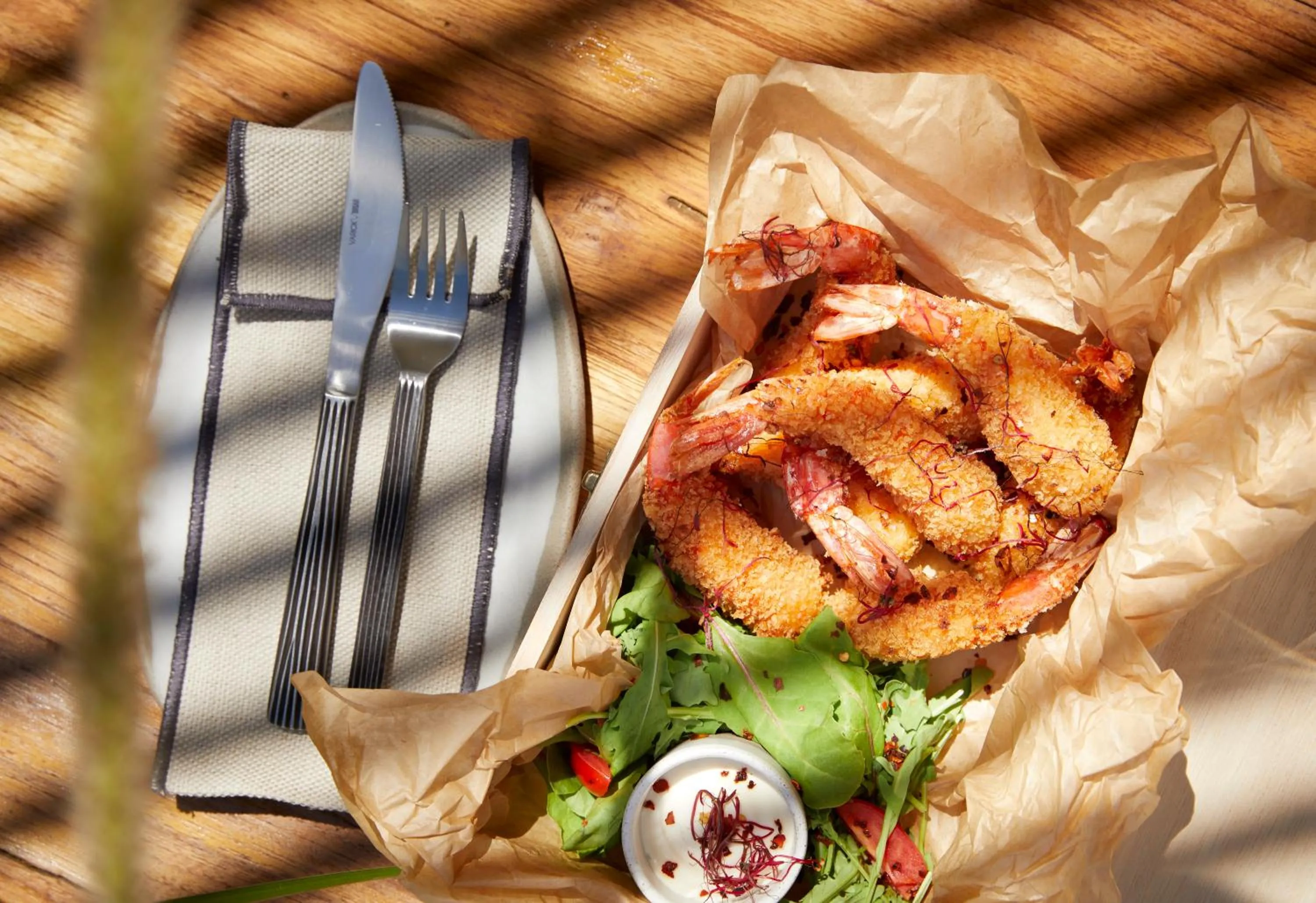 Food and drinks in White Pebble Suites