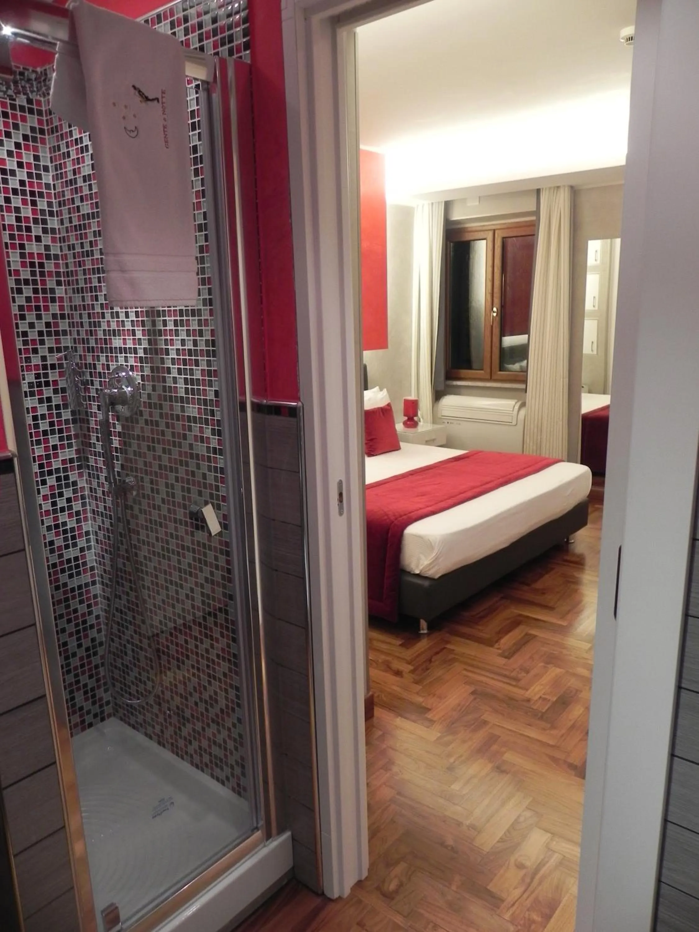 Decorative detail, Bed in Gente di Notte