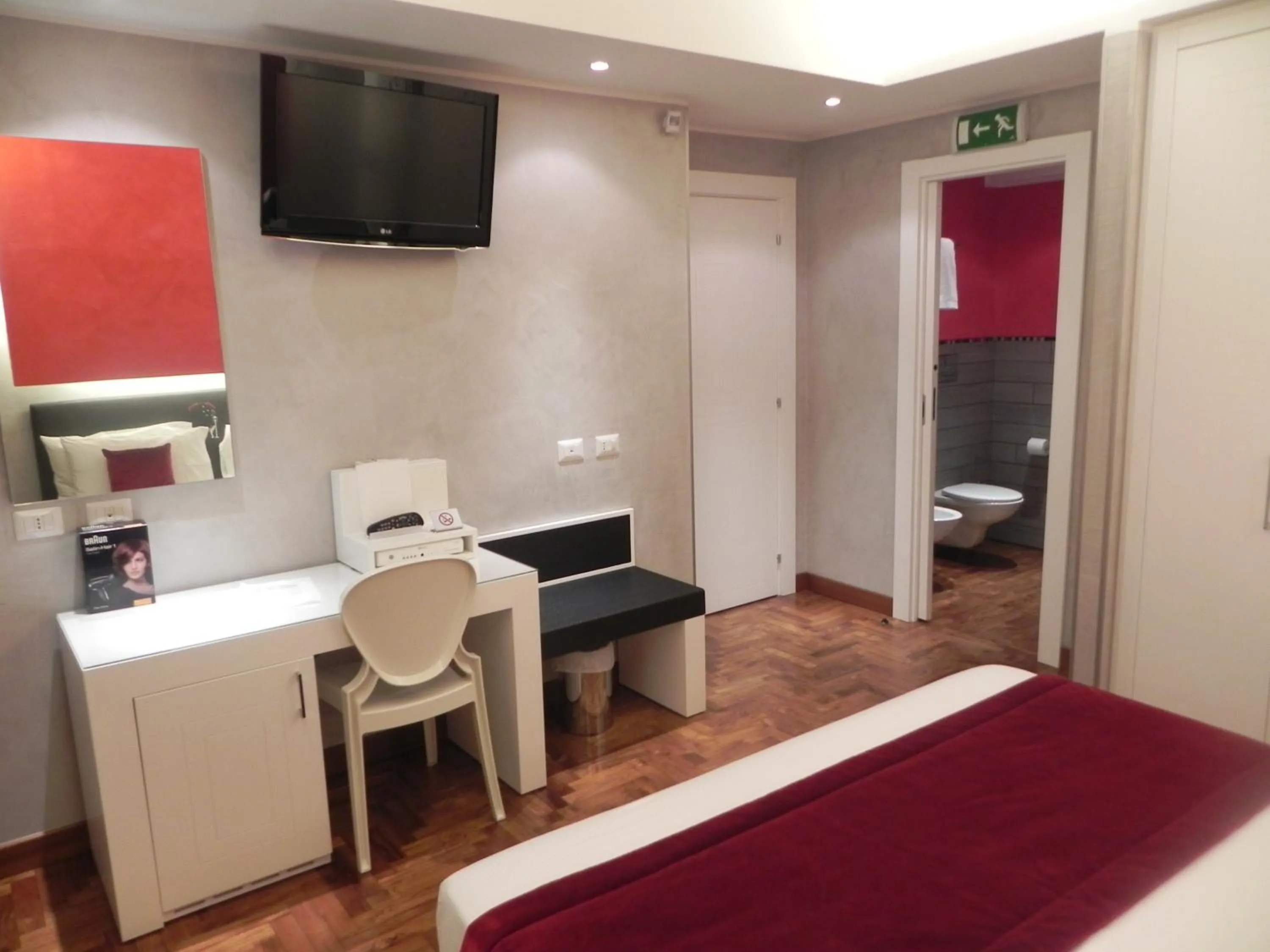 Decorative detail, Bed in Gente di Notte