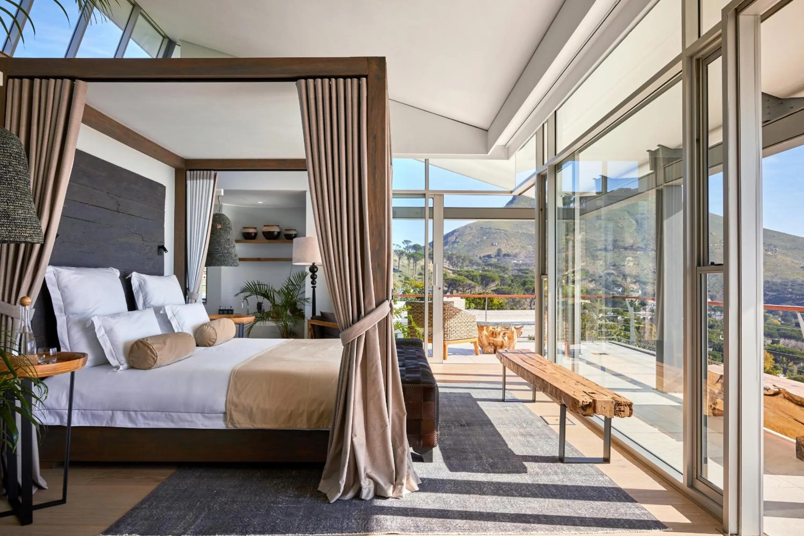 View (from property/room), Bed in Atzaró Cape Town