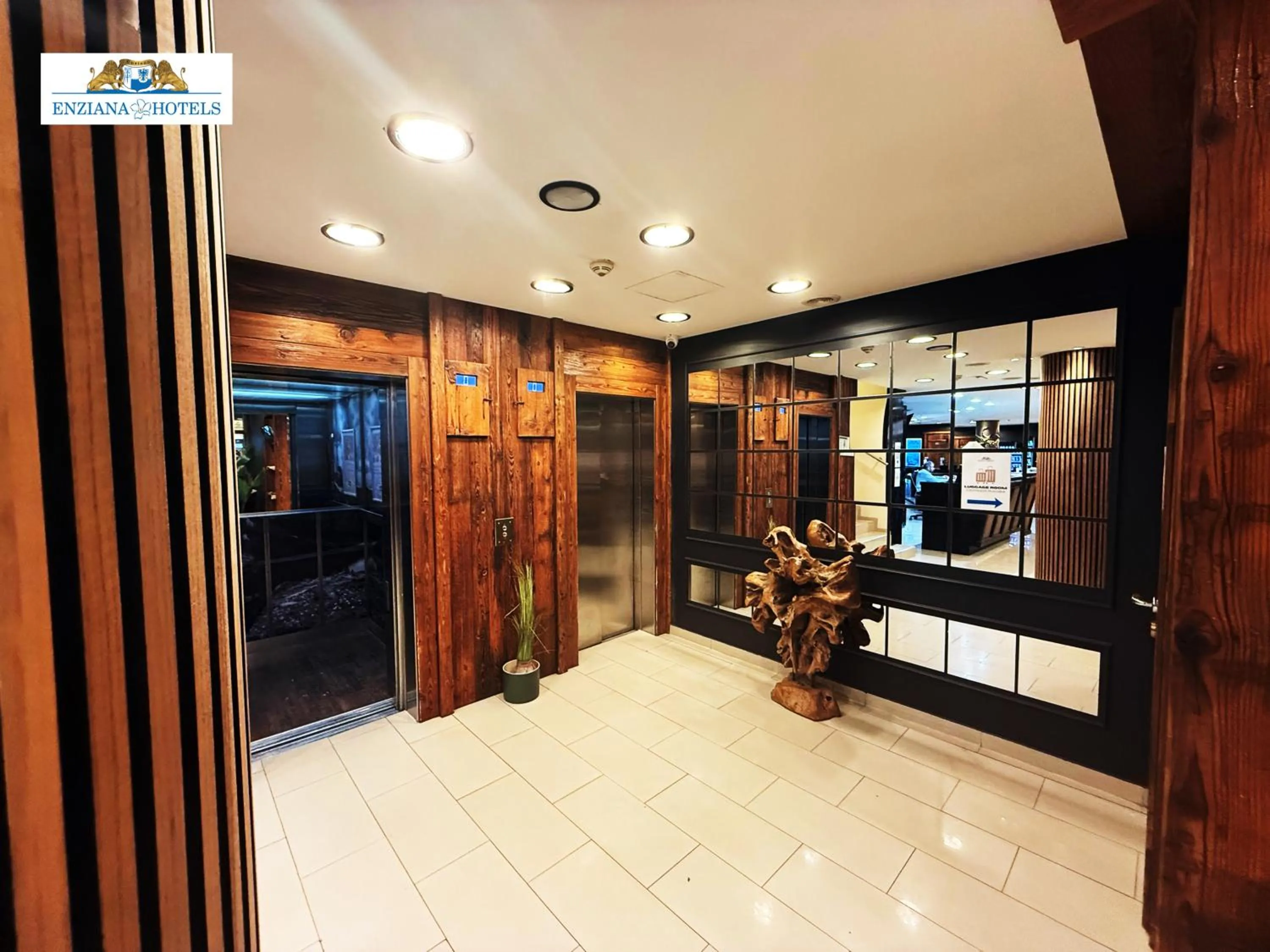Lobby or reception in Hotel Enziana Wien