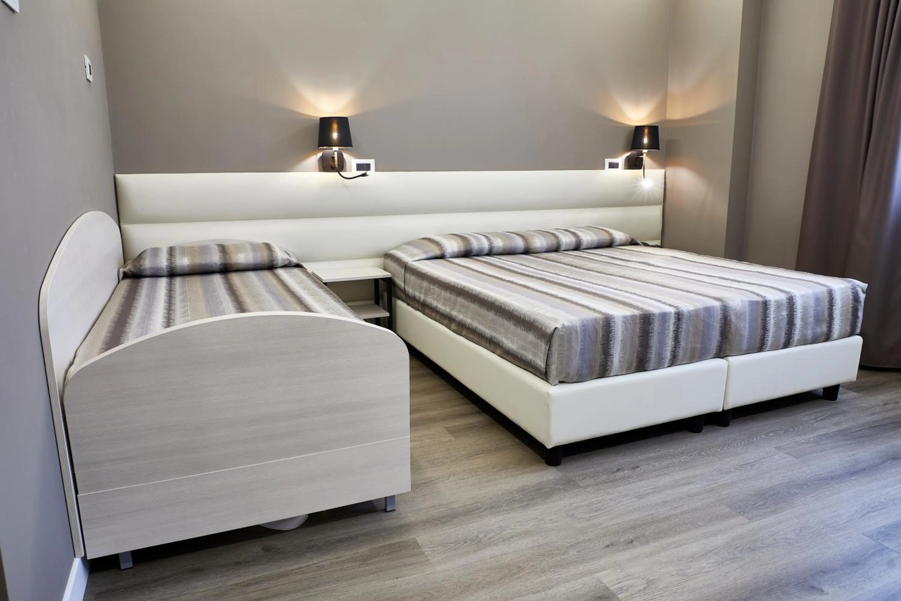 Bedroom, Bed in La Perla