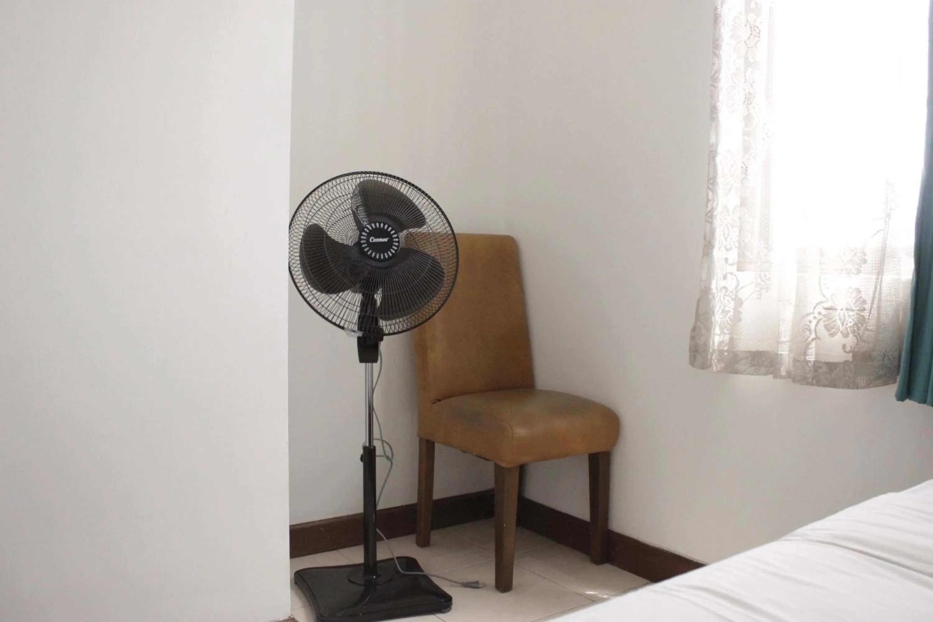 Homey 2BR Majesty Apartment near Maranatha University By Travelio