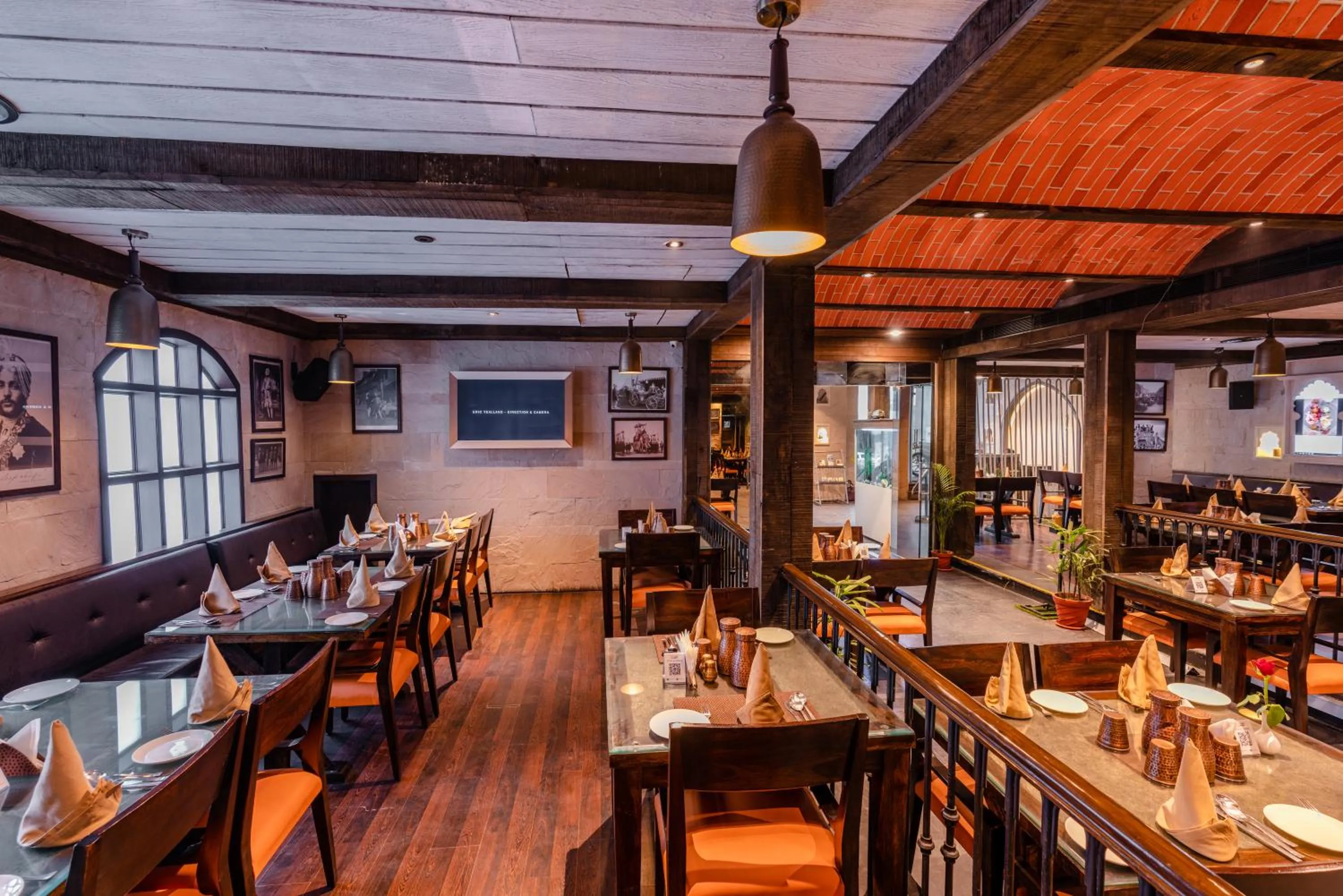 Restaurant/places to eat in Regenta Inn Jaipur, Adarsh Nagar