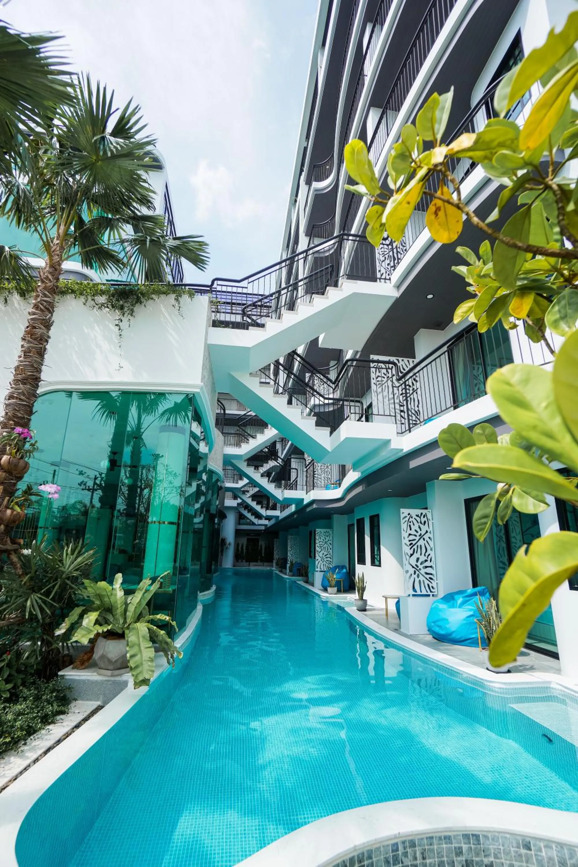 Poolrada Boutique Hotel - SHA Plus