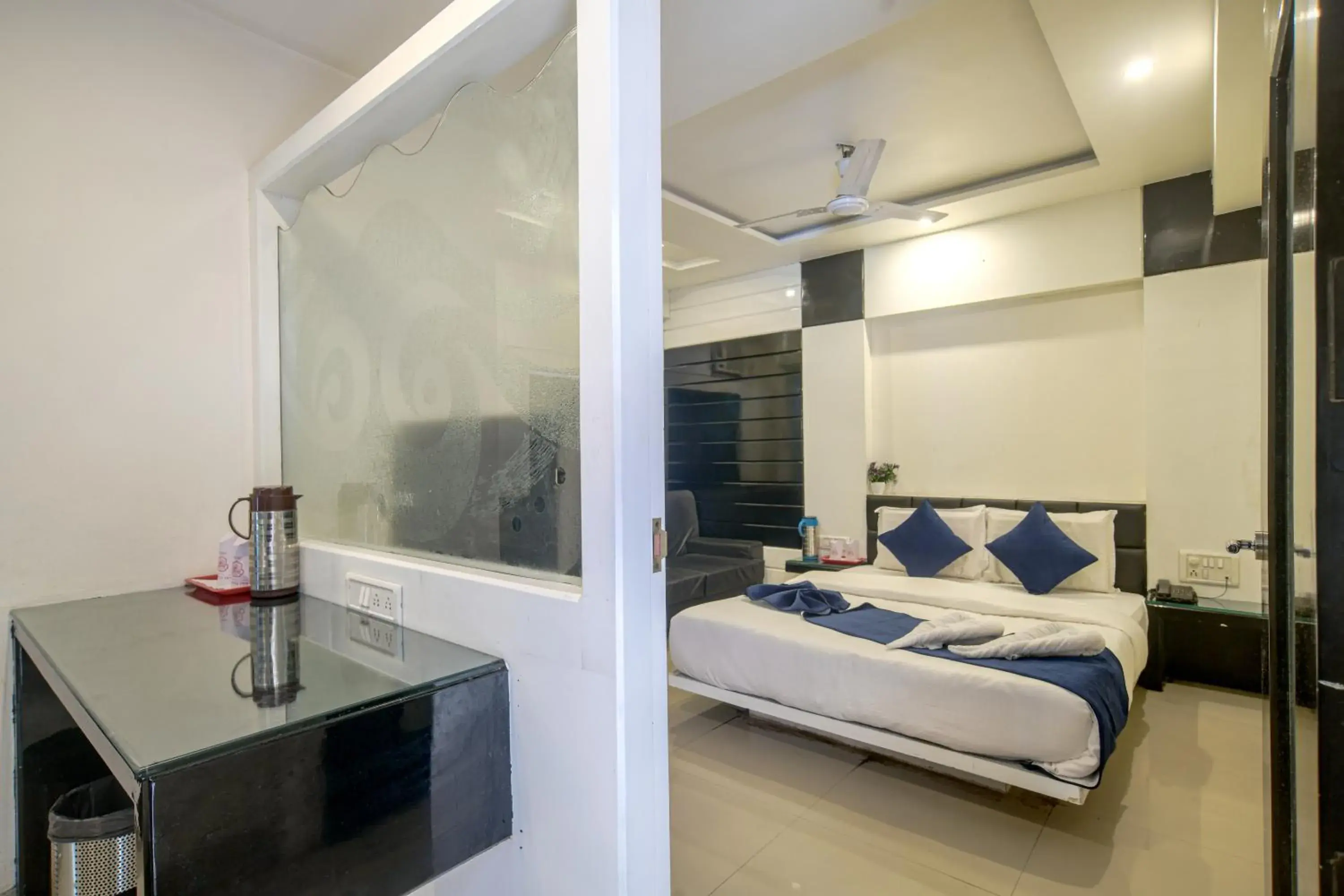 Bed in Hotel Satyug Inn Bed in Hotel Satyug Inn