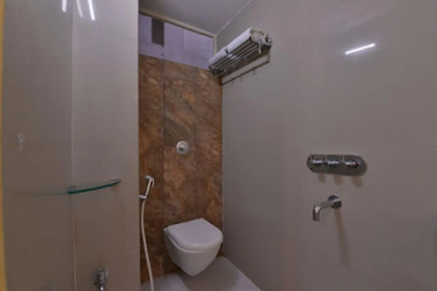 Bathroom in Hotel Satyug Inn