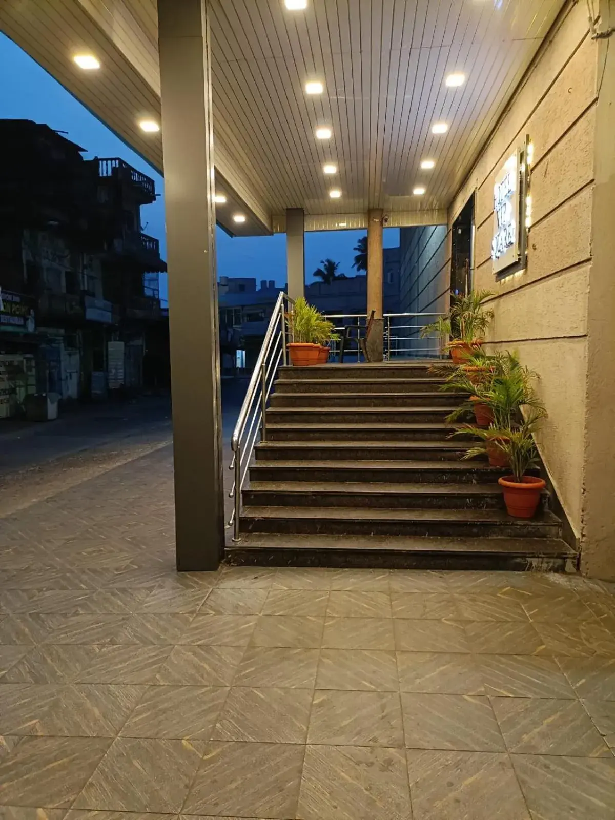 Property building in Hotel Vip Square Property building in Hotel Vip Square