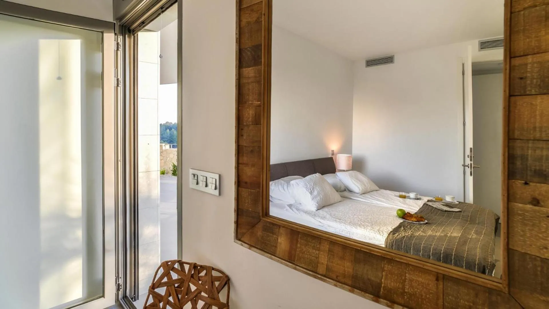 Bed in Graham Holiday Rentals - Moraira Breeze