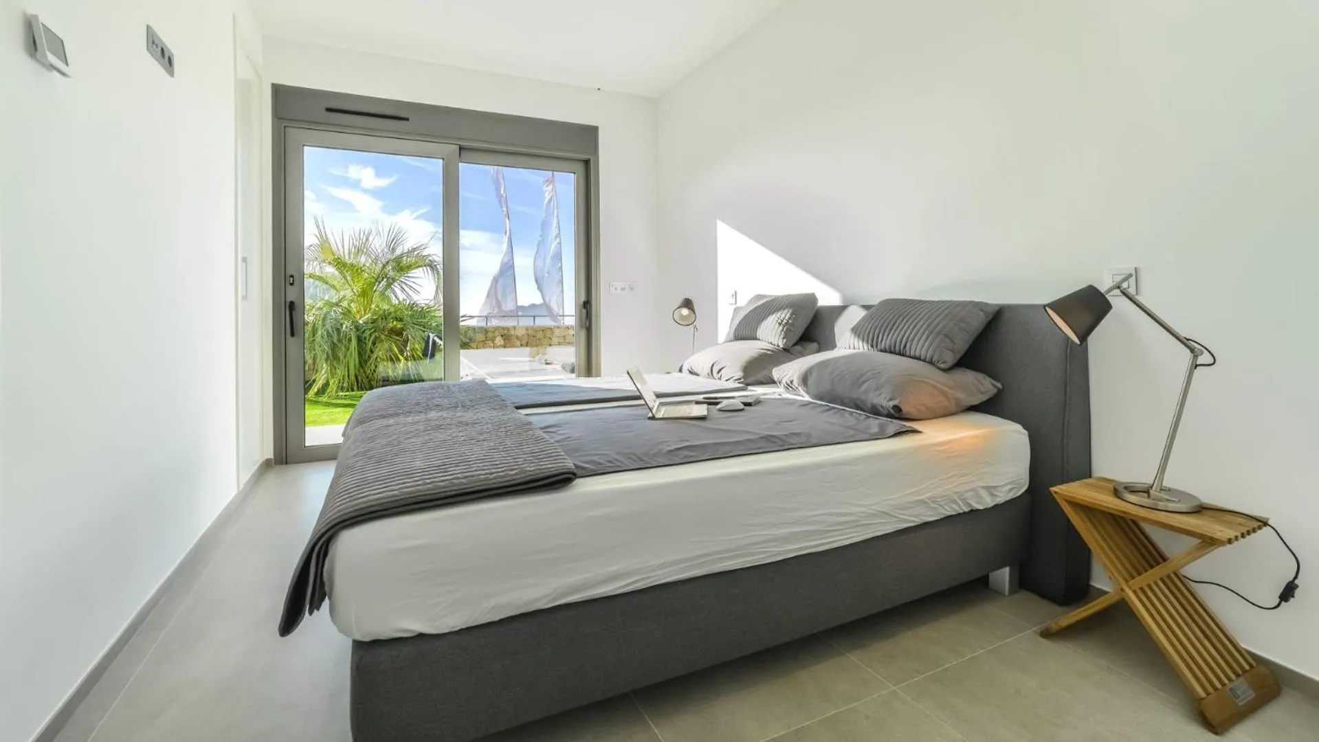 Bed in Graham Holiday Rentals - Moraira Breeze