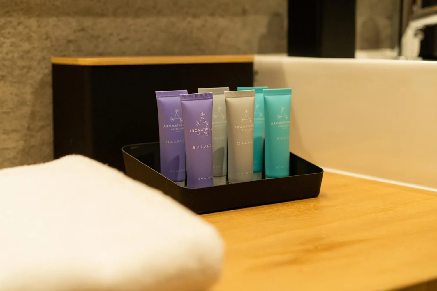 Photo of the whole room in Yoichi LOOP