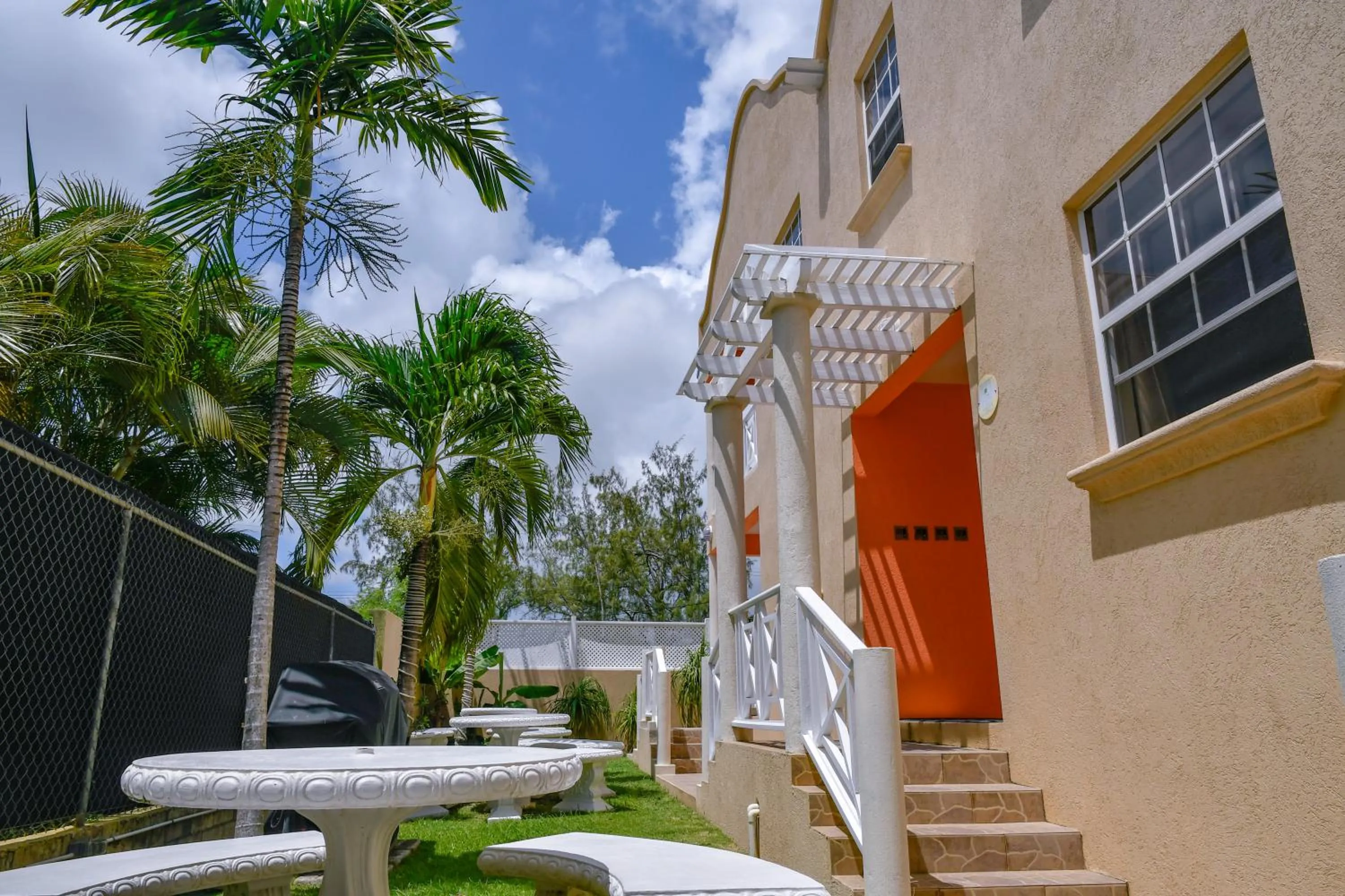 BBQ facilities in Best E Villas Providence Ch Ch