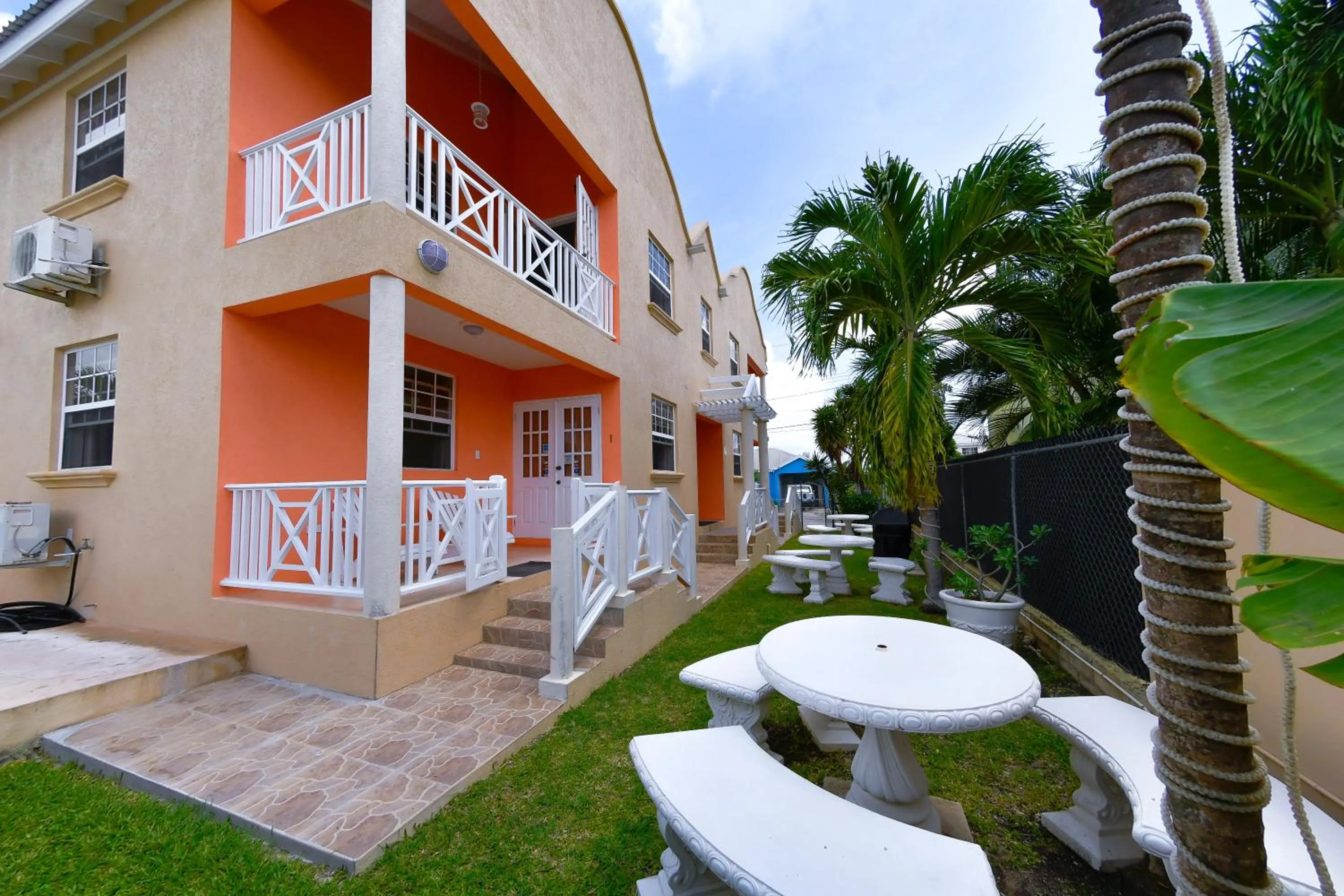 Garden in Best E Villas Providence Ch Ch