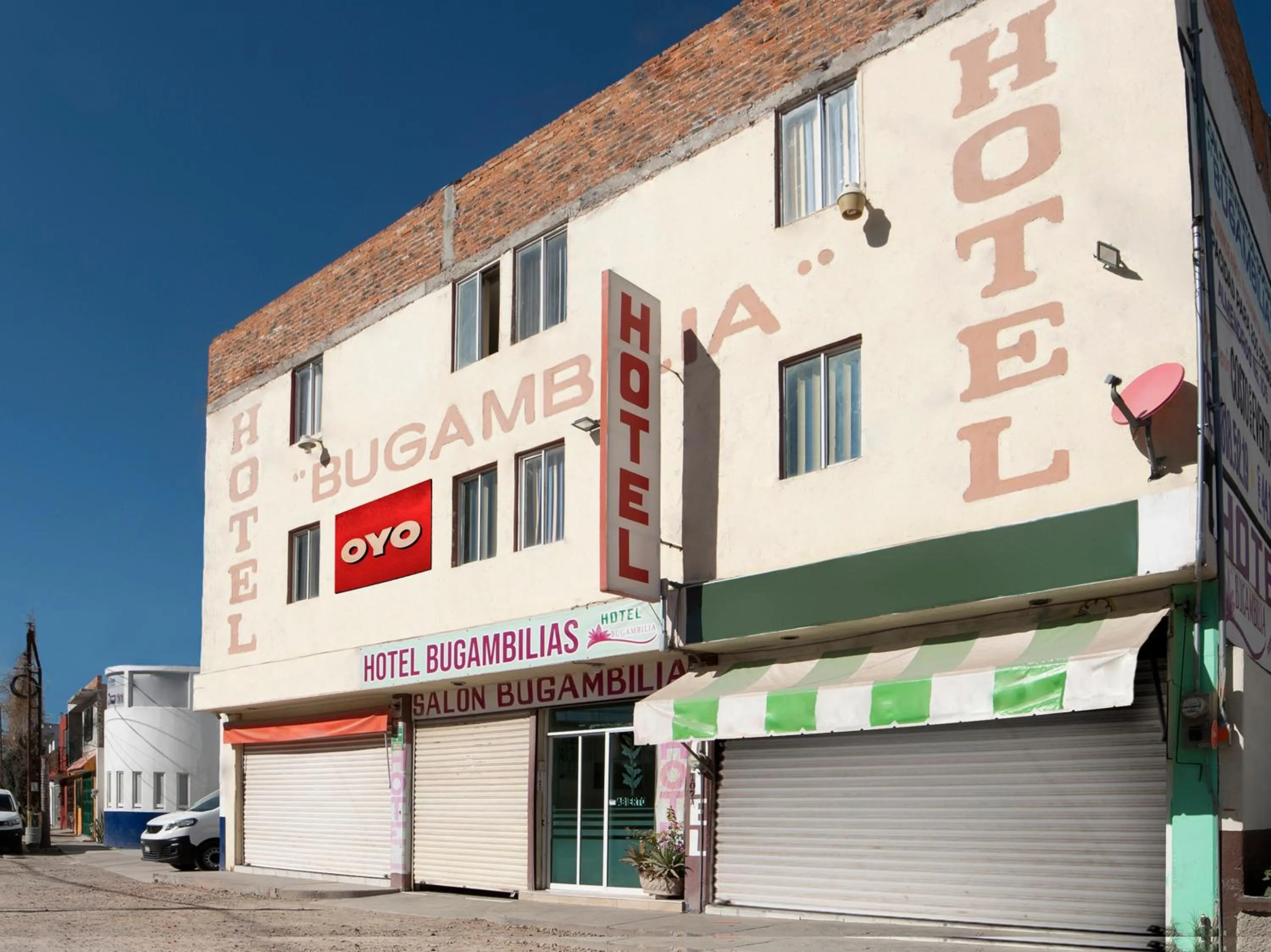 Property building in OYO Hotel Bugambilia, San Luis Potosí