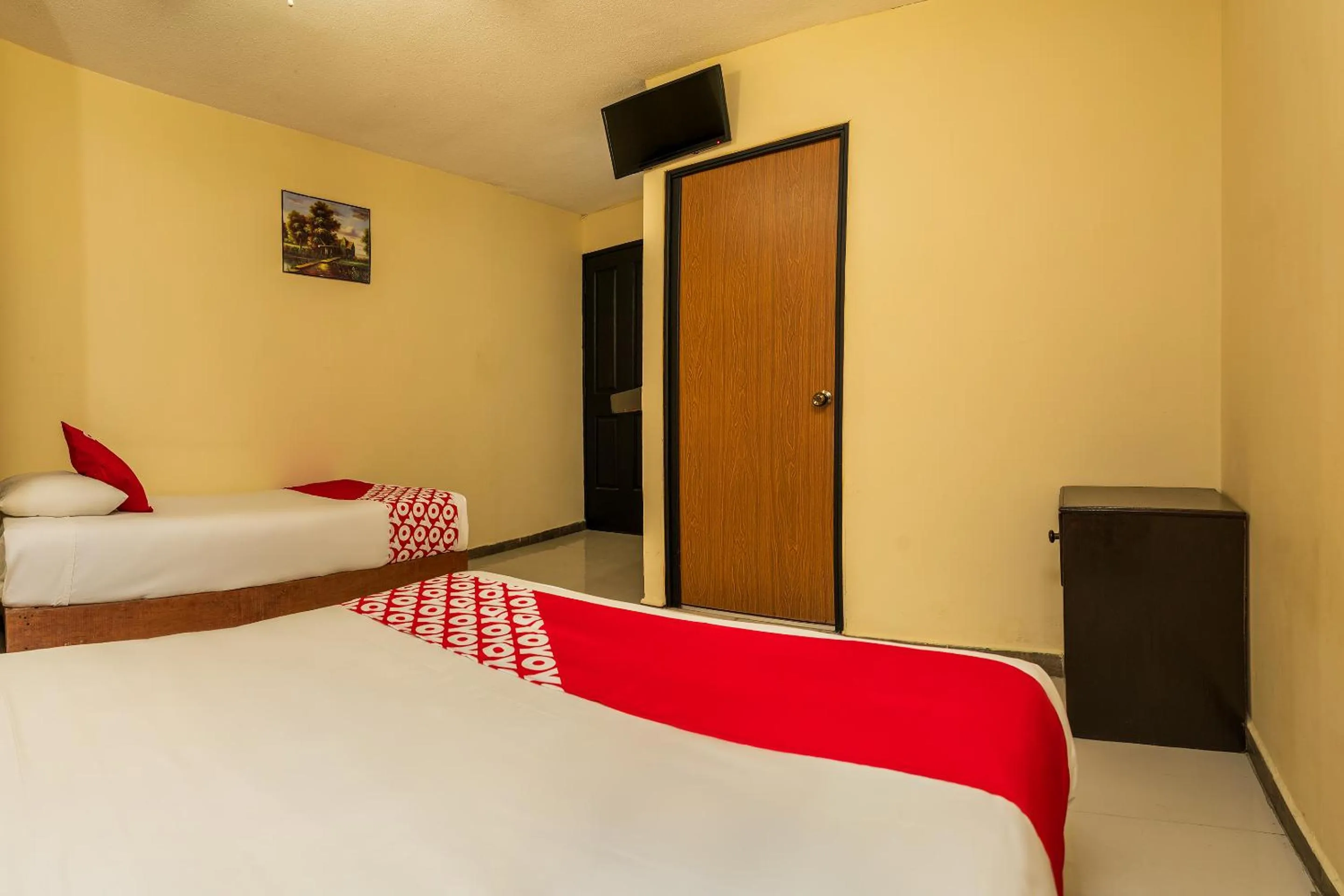 Bedroom, Bed in OYO Hotel Bugambilia, San Luis Potosí