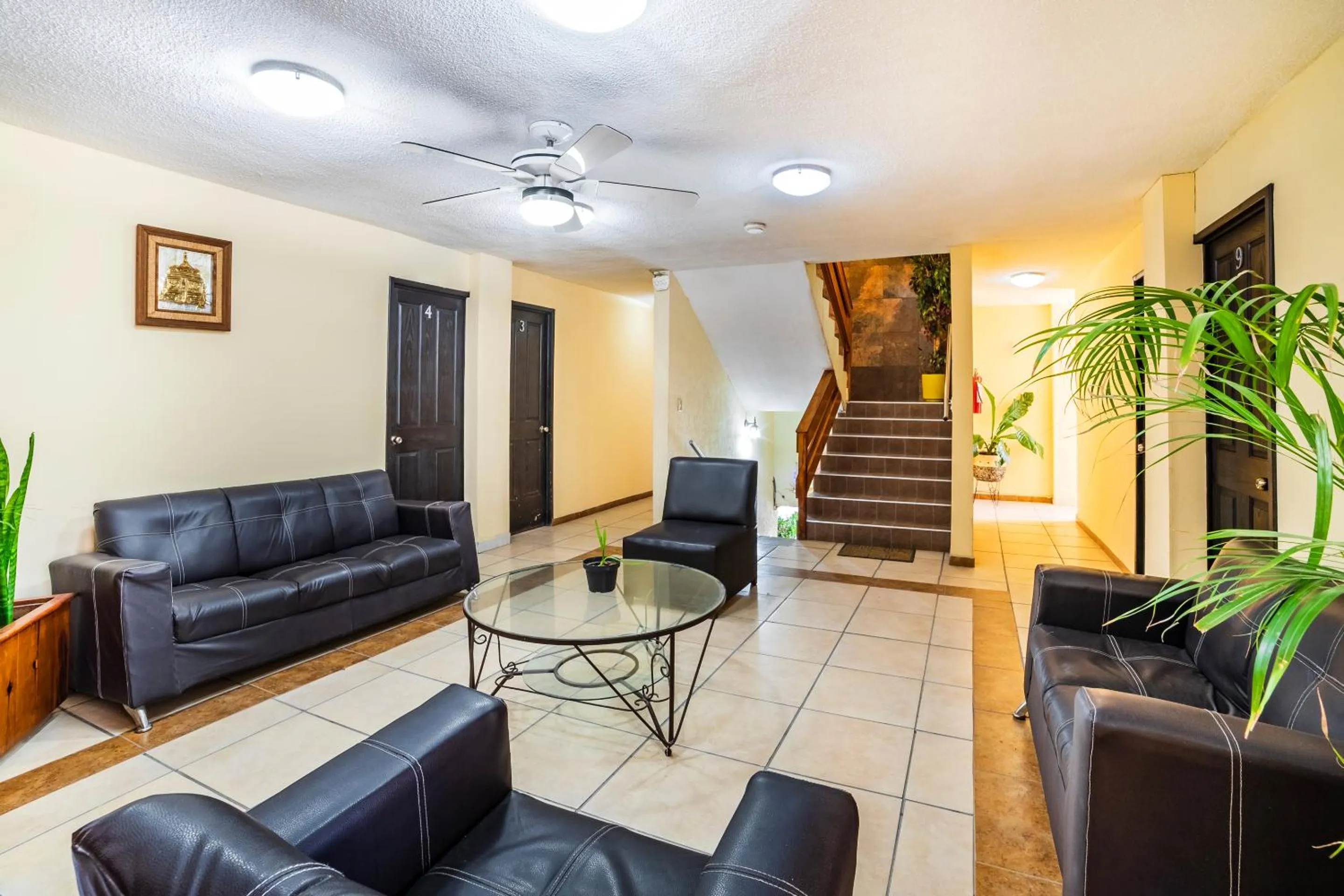 Seating area in OYO Hotel Bugambilia, San Luis Potosí
