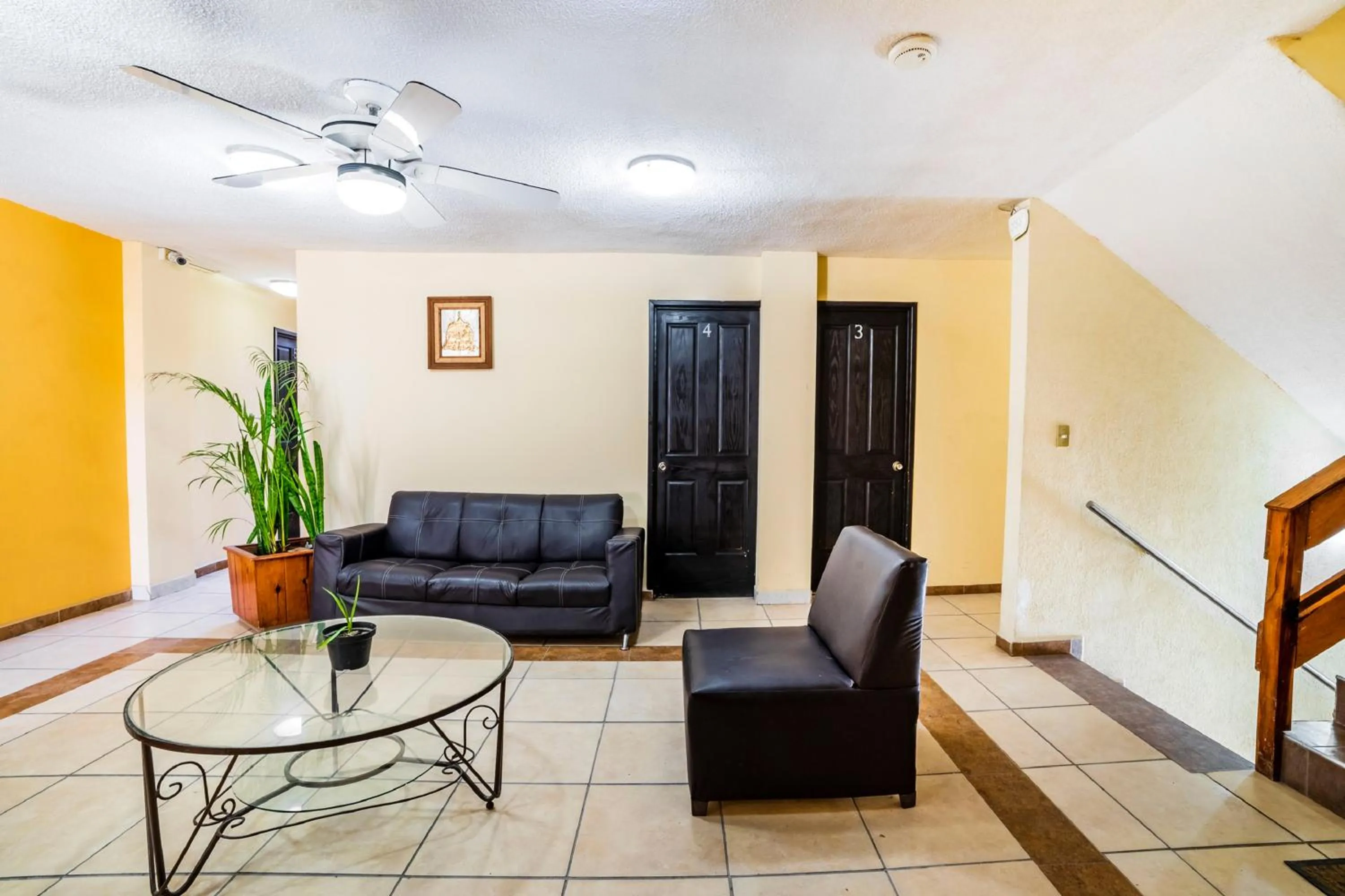 Lobby or reception in OYO Hotel Bugambilia, San Luis Potosí