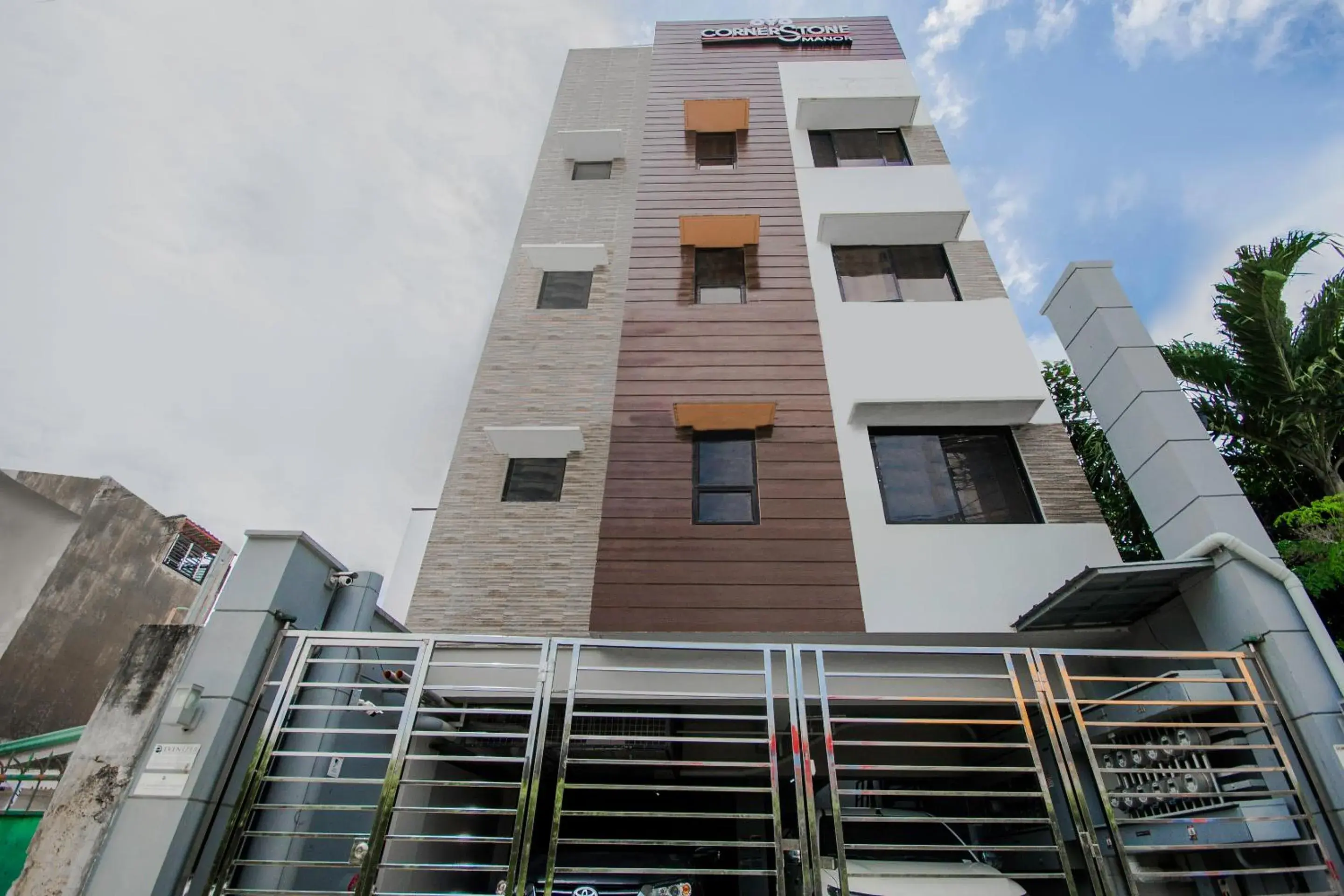 Facade/entrance in Cornerstone Manor Inn Facade/entrance in Cornerstone Manor Inn